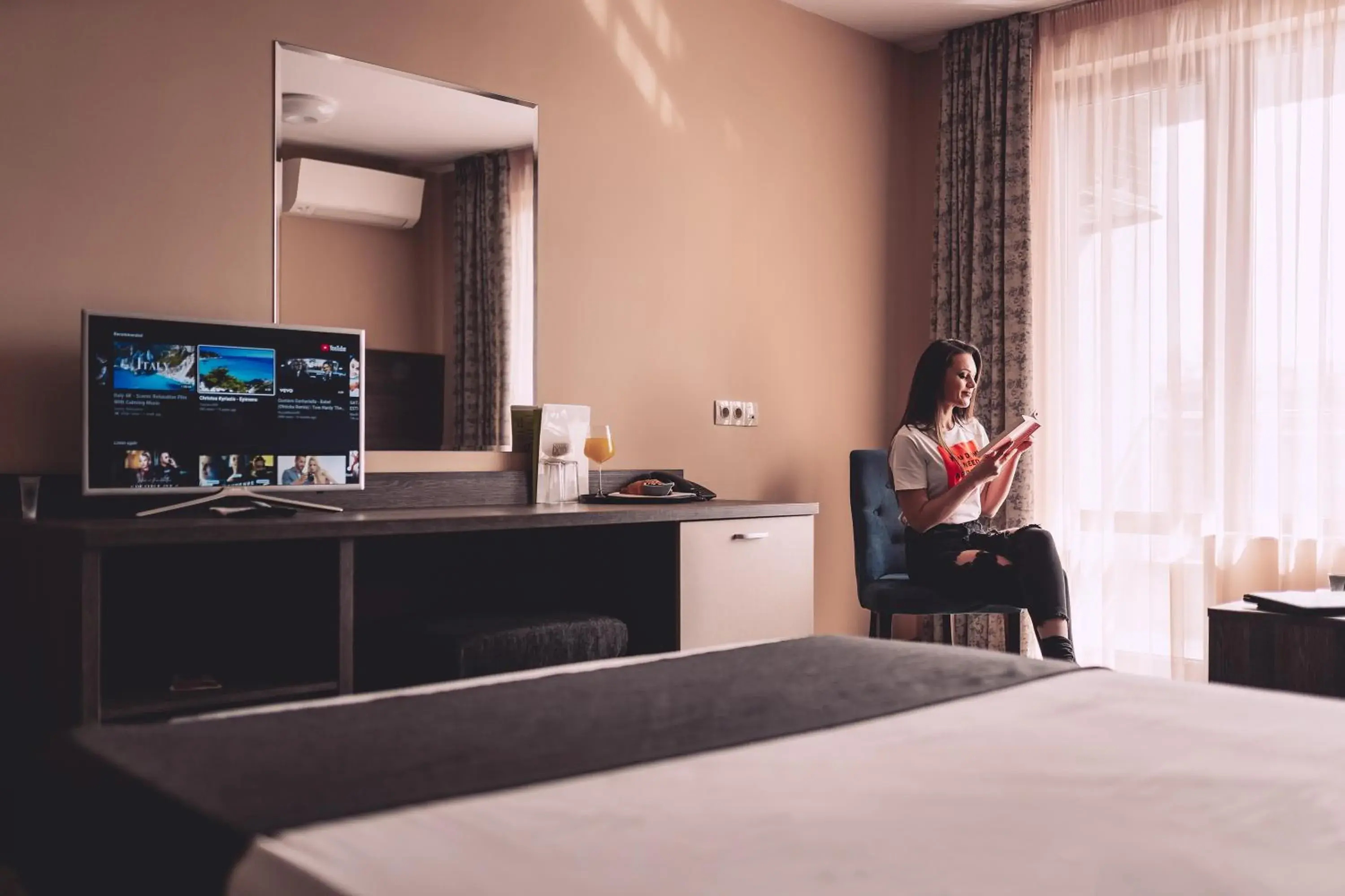 Guests, Bed in Plaza Hotel Plovdiv - Free Parking Guests, Bed in Plaza Hotel Plovdiv - Free Parking