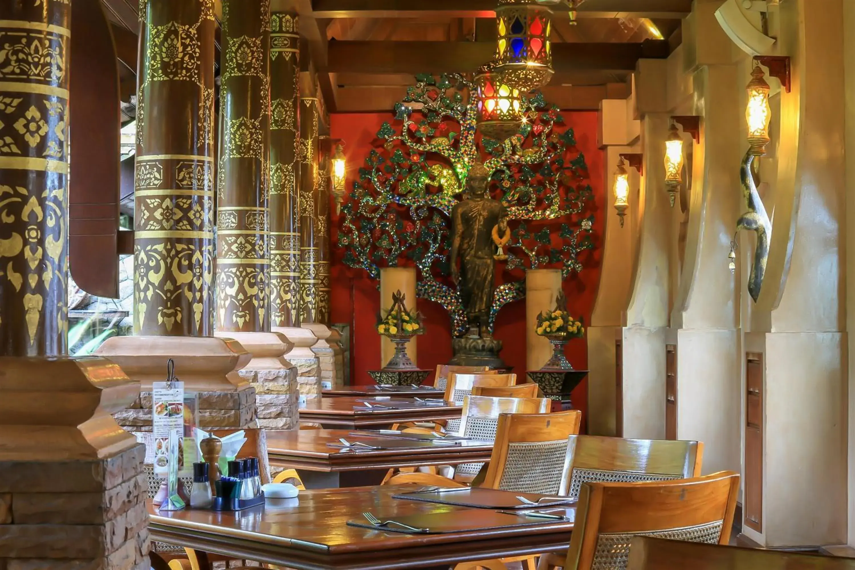 Restaurant/places to eat in Sawasdee Village Restaurant/places to eat in Sawasdee Village