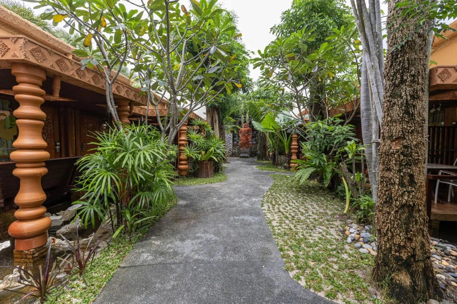 Area and facilities in Sawasdee Village