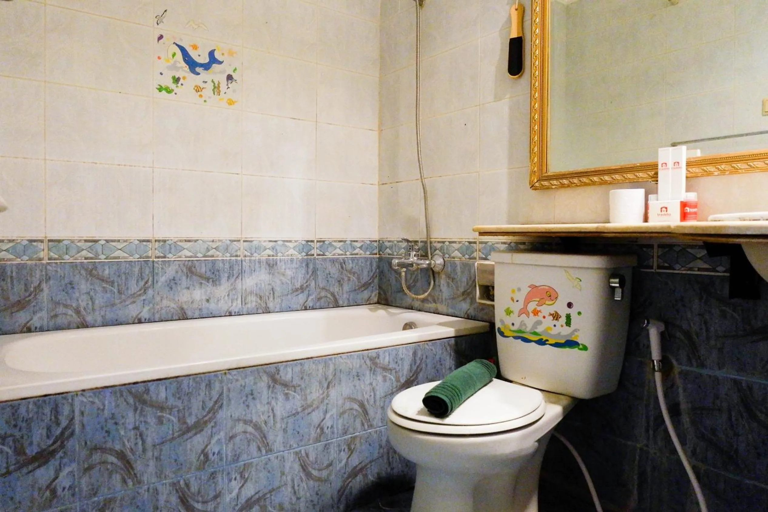 Bathroom in Spacious 1BR Apartment at Taman Beverly By Travelio