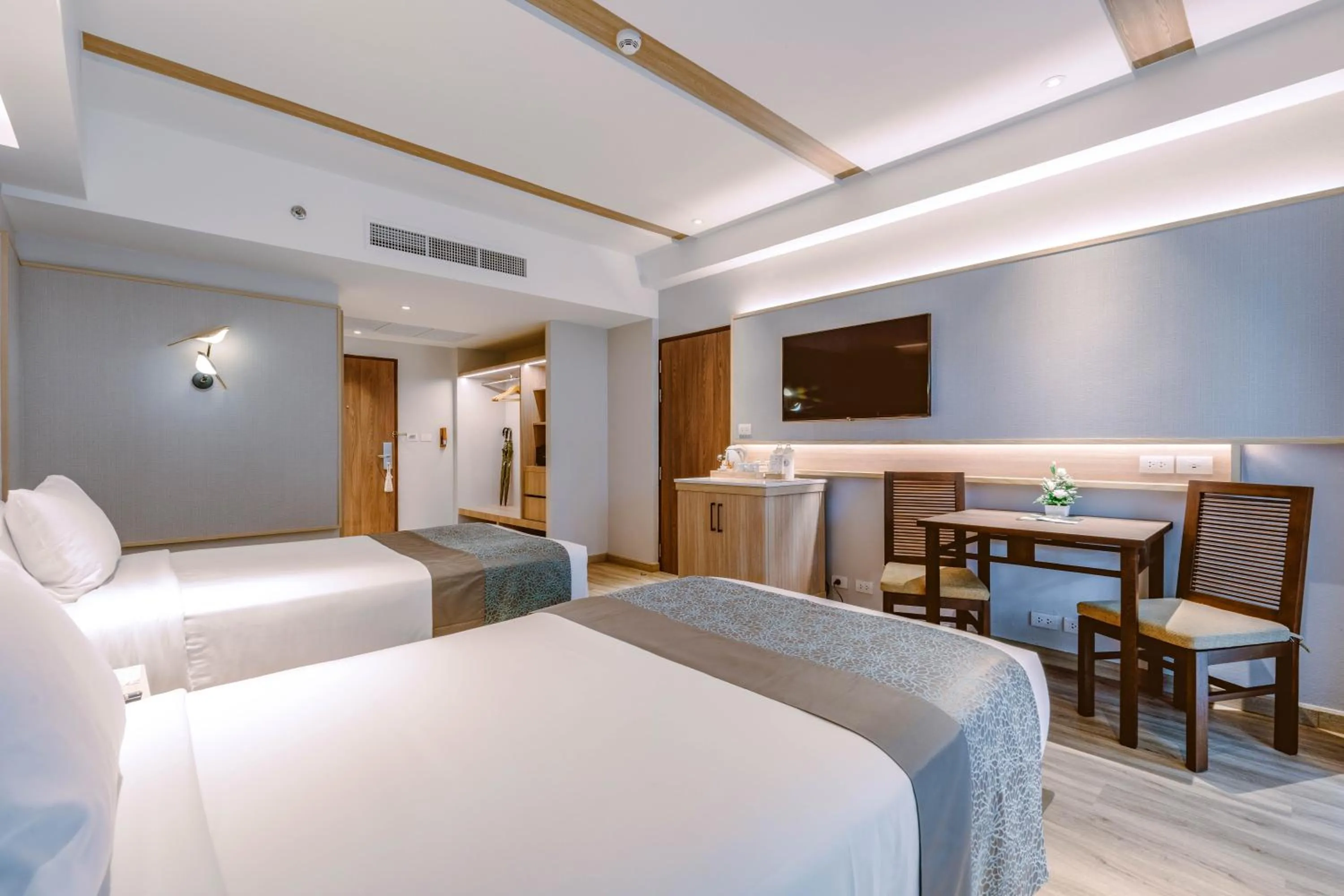 Bedroom, Bed in Khaolak Merlin Resort