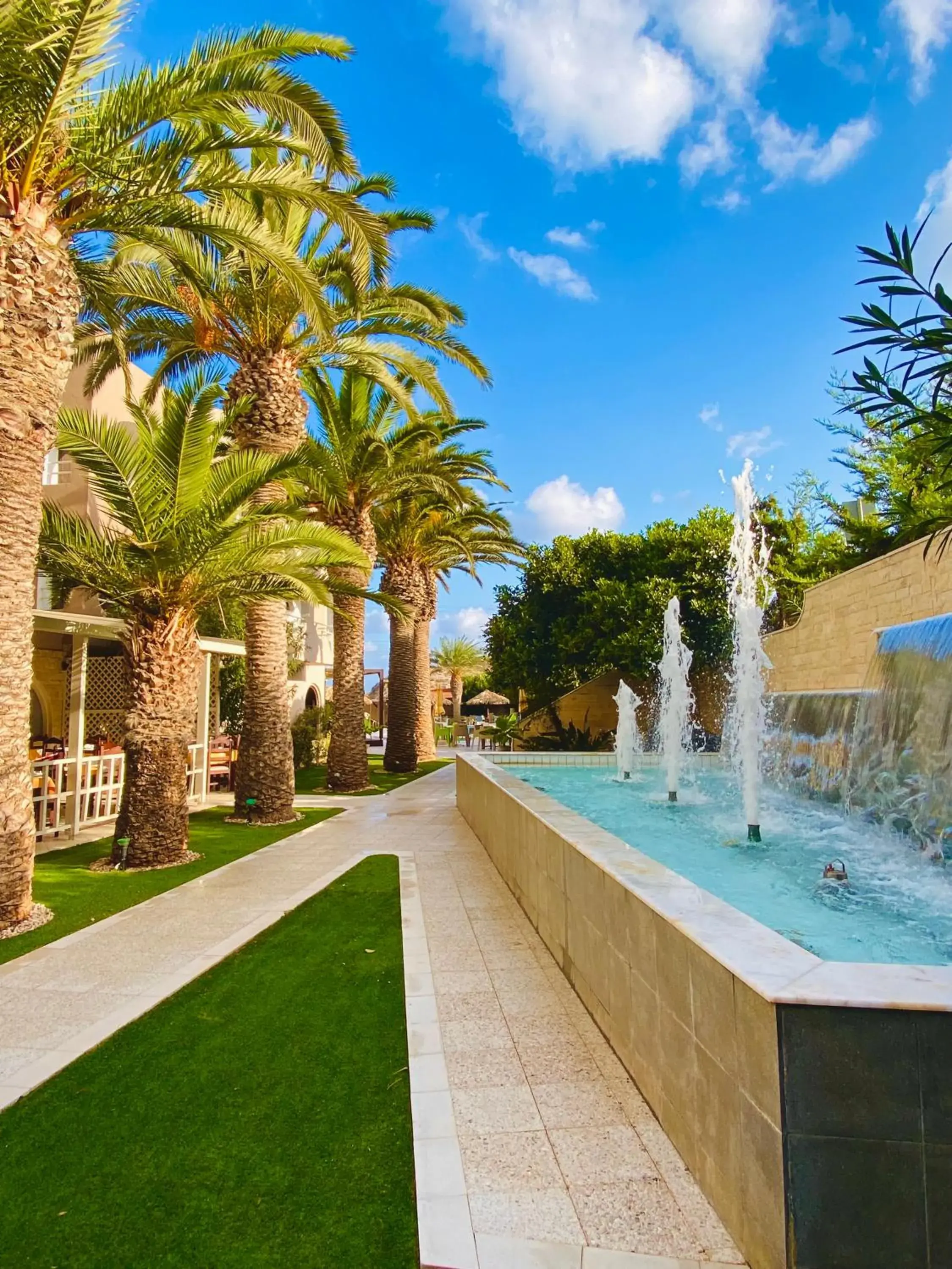 Restaurant/places to eat in Karteros Hotel Restaurant/places to eat in Karteros Hotel