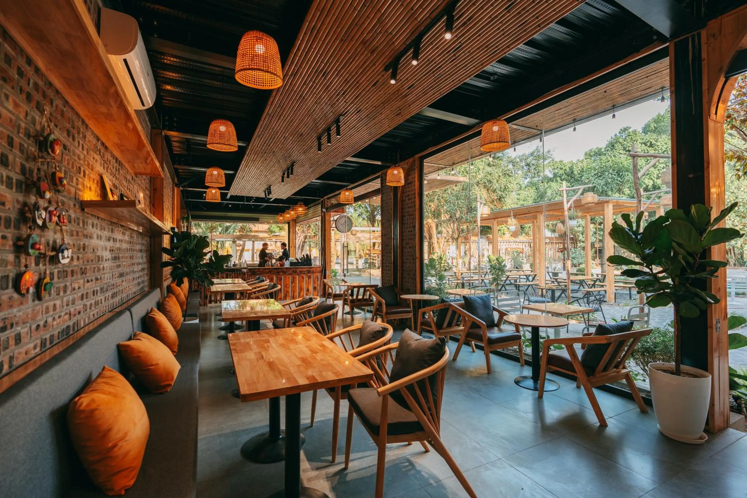 Restaurant/places to eat in Ruby Homestay