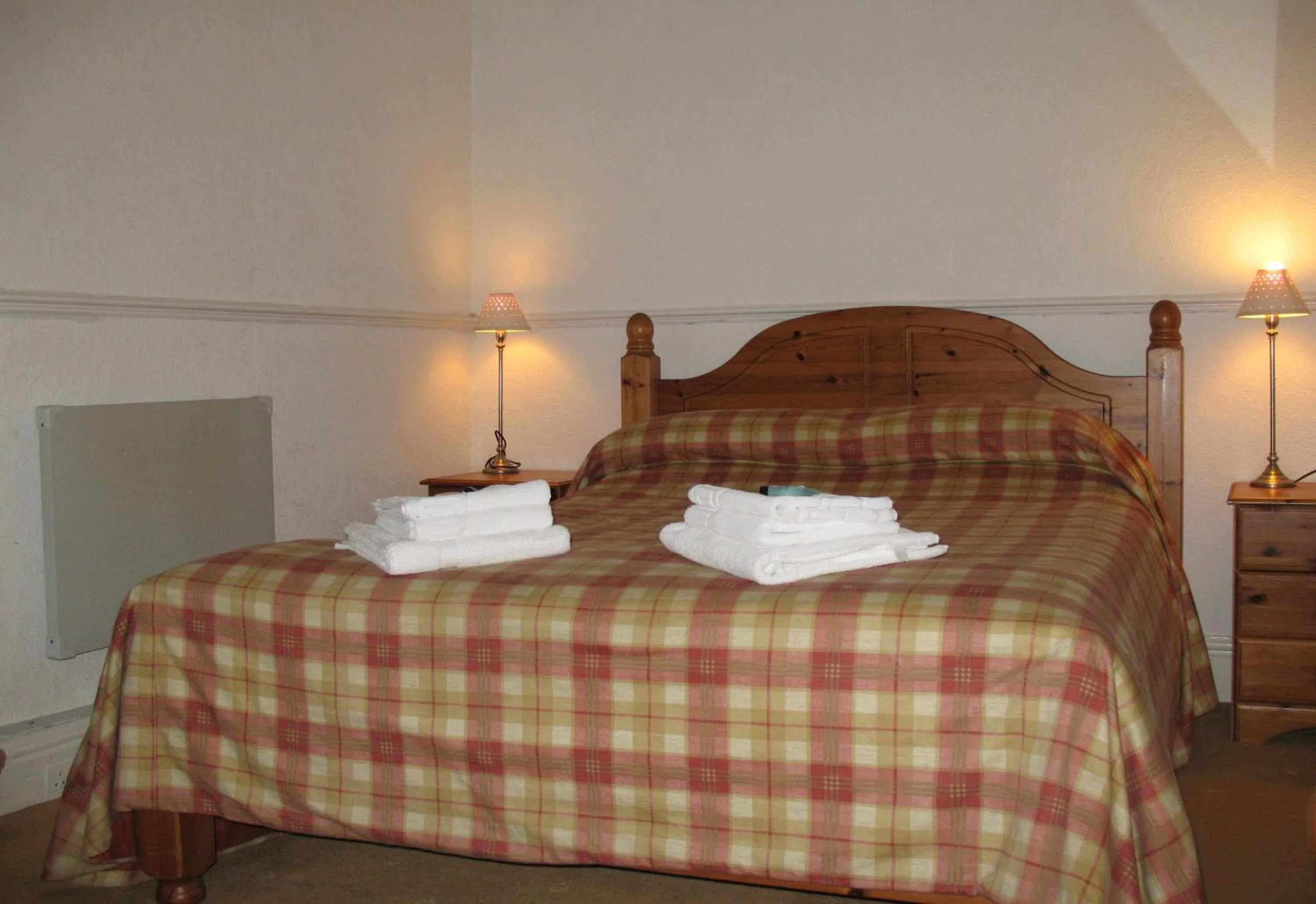 Bed in Michaelson House Hotel