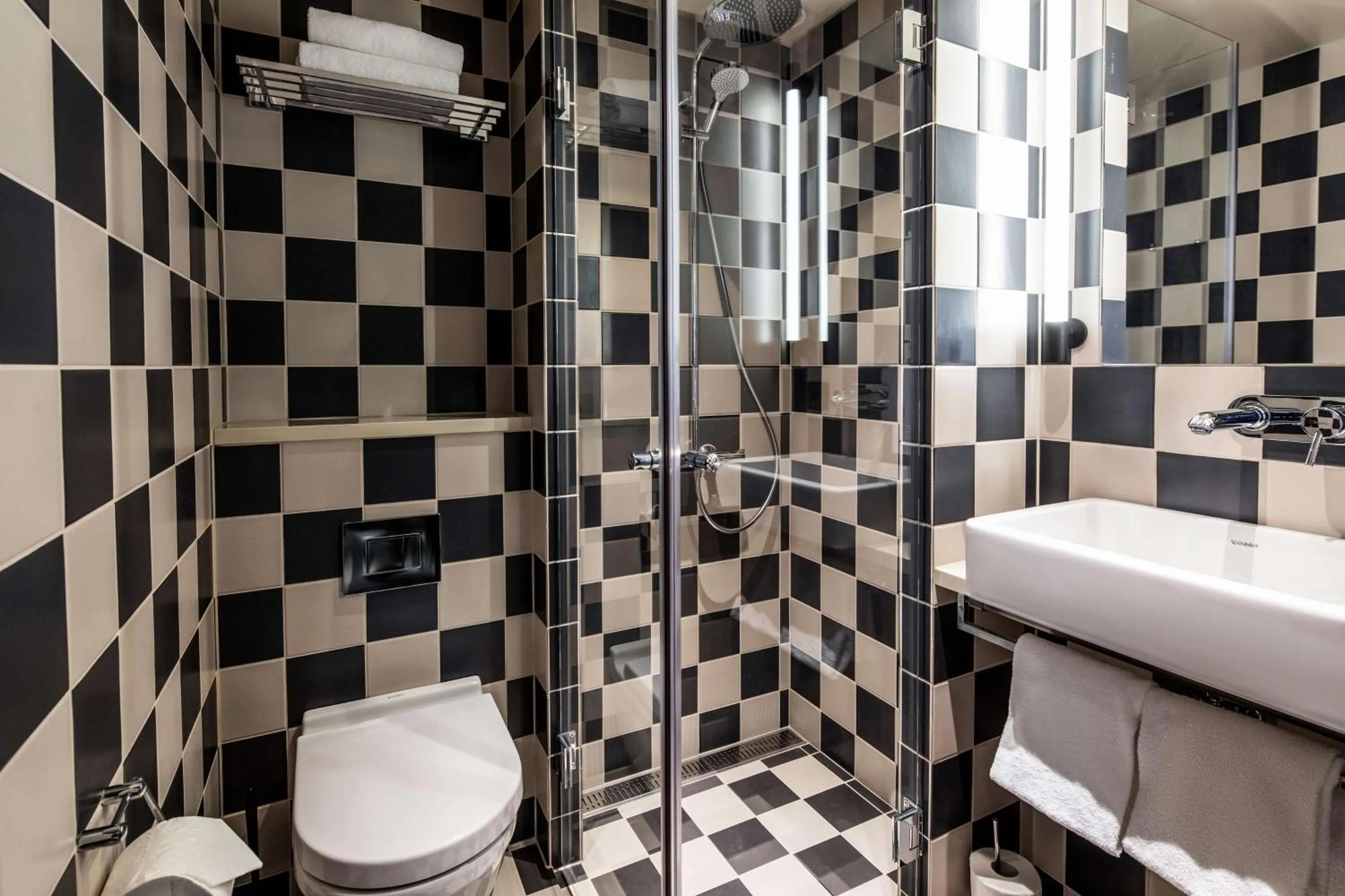 Bathroom in Scandic Falkoner