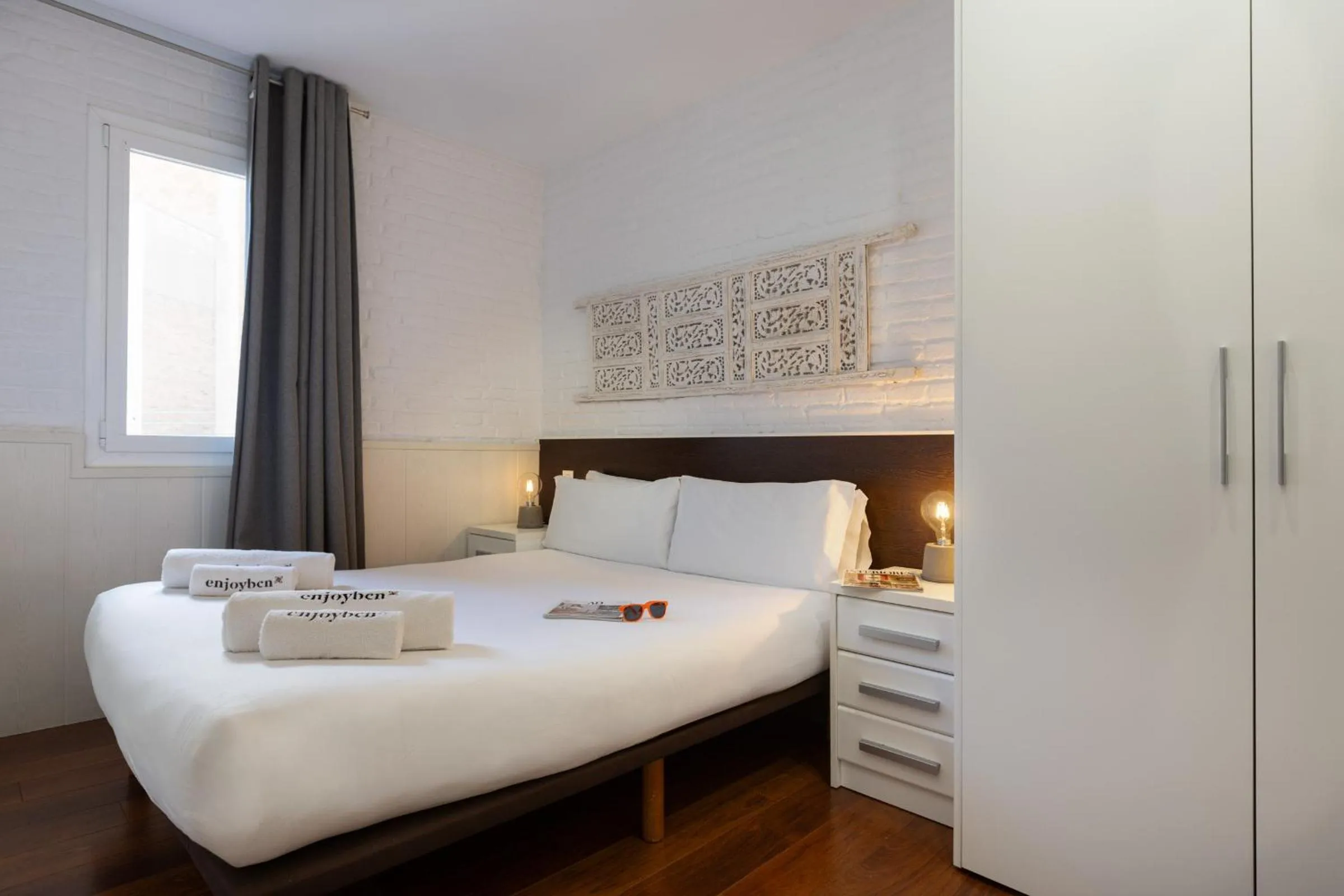 Bed in Enjoybcn Gaudi Apartments