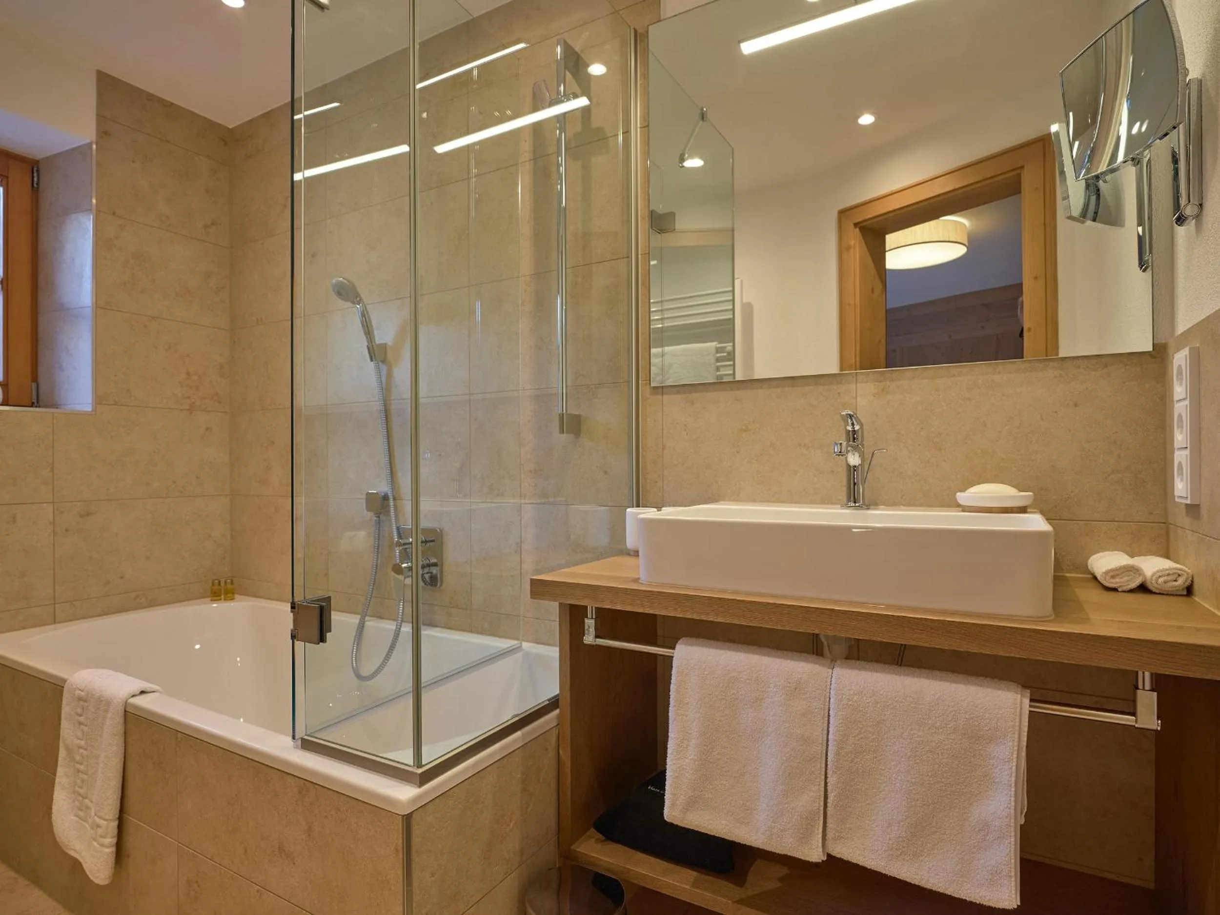 Bathroom in Hotel Garni Albona