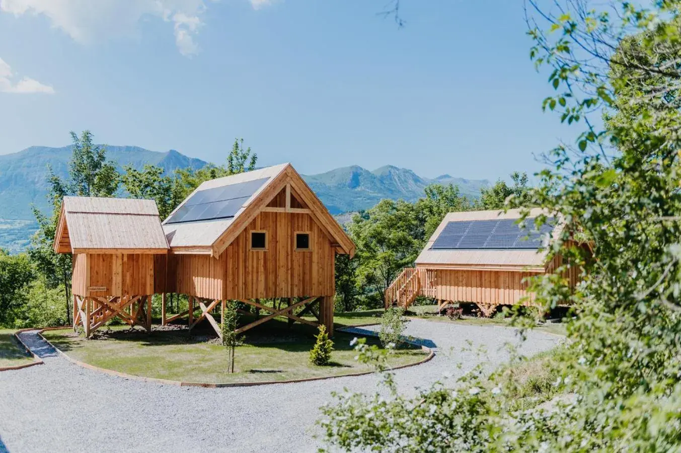 Les cabanes du Dauphiné Les cabanes du Dauphiné