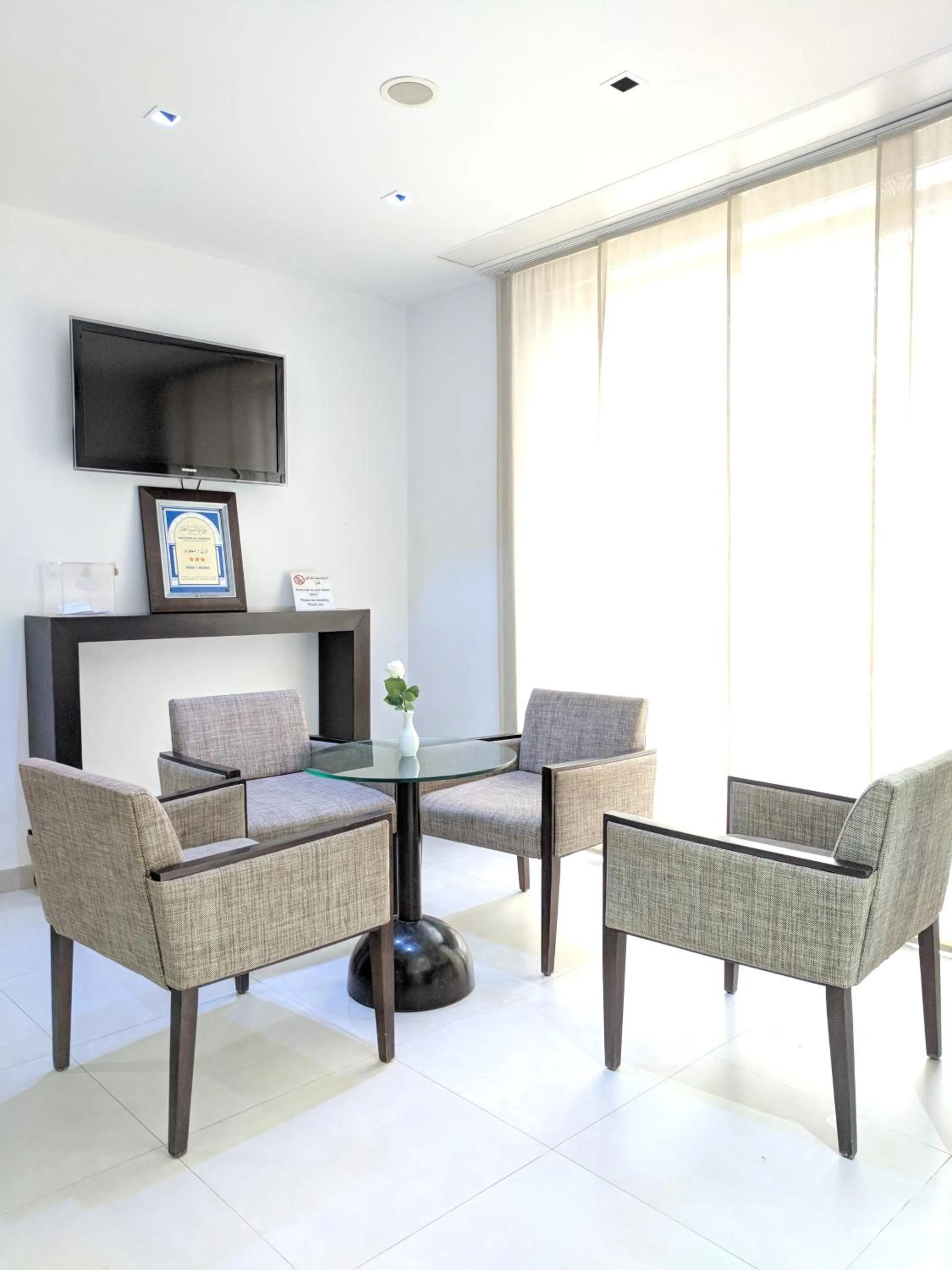 Seating area in Hotel Tiba