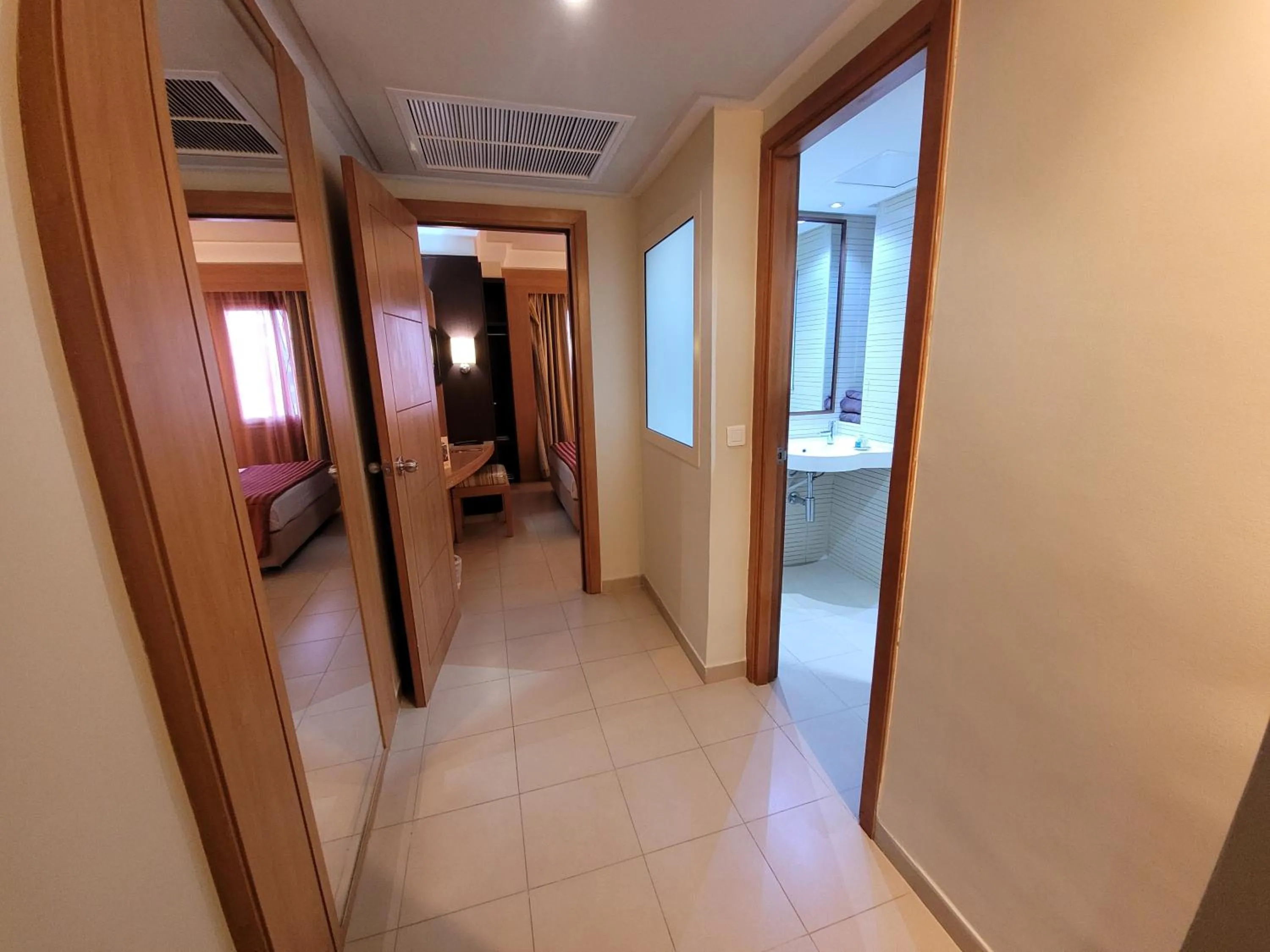 Bedroom, Bed in Hotel Tiba