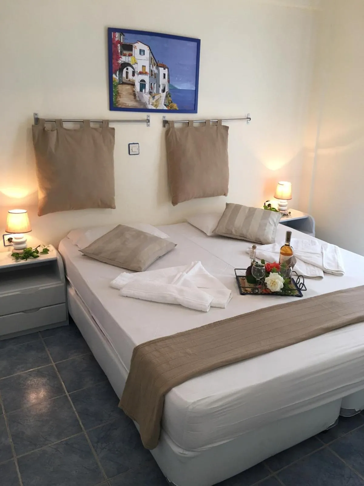 Bed in Maistrali Studios