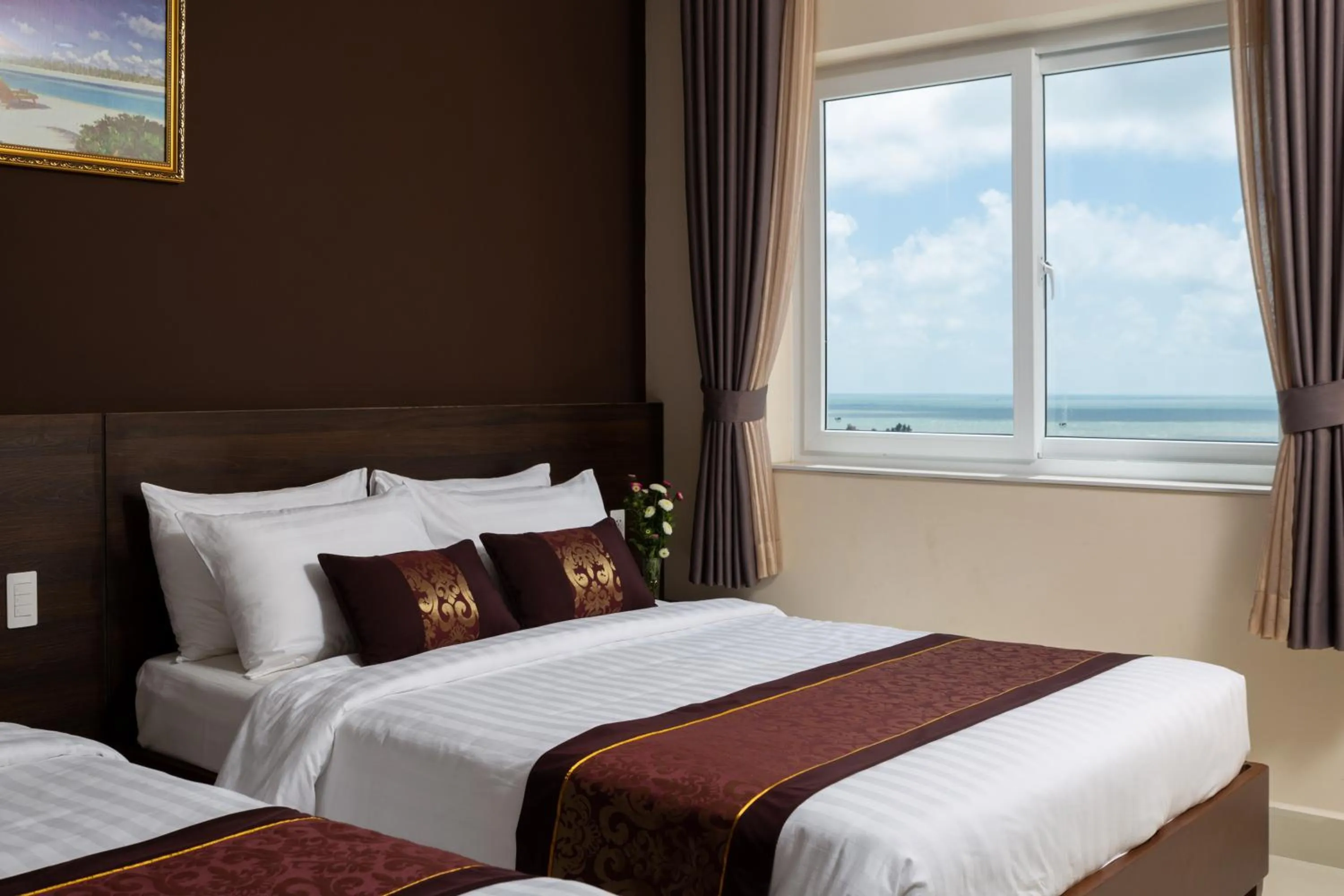 Bedroom, Bed in Nolis Hotel