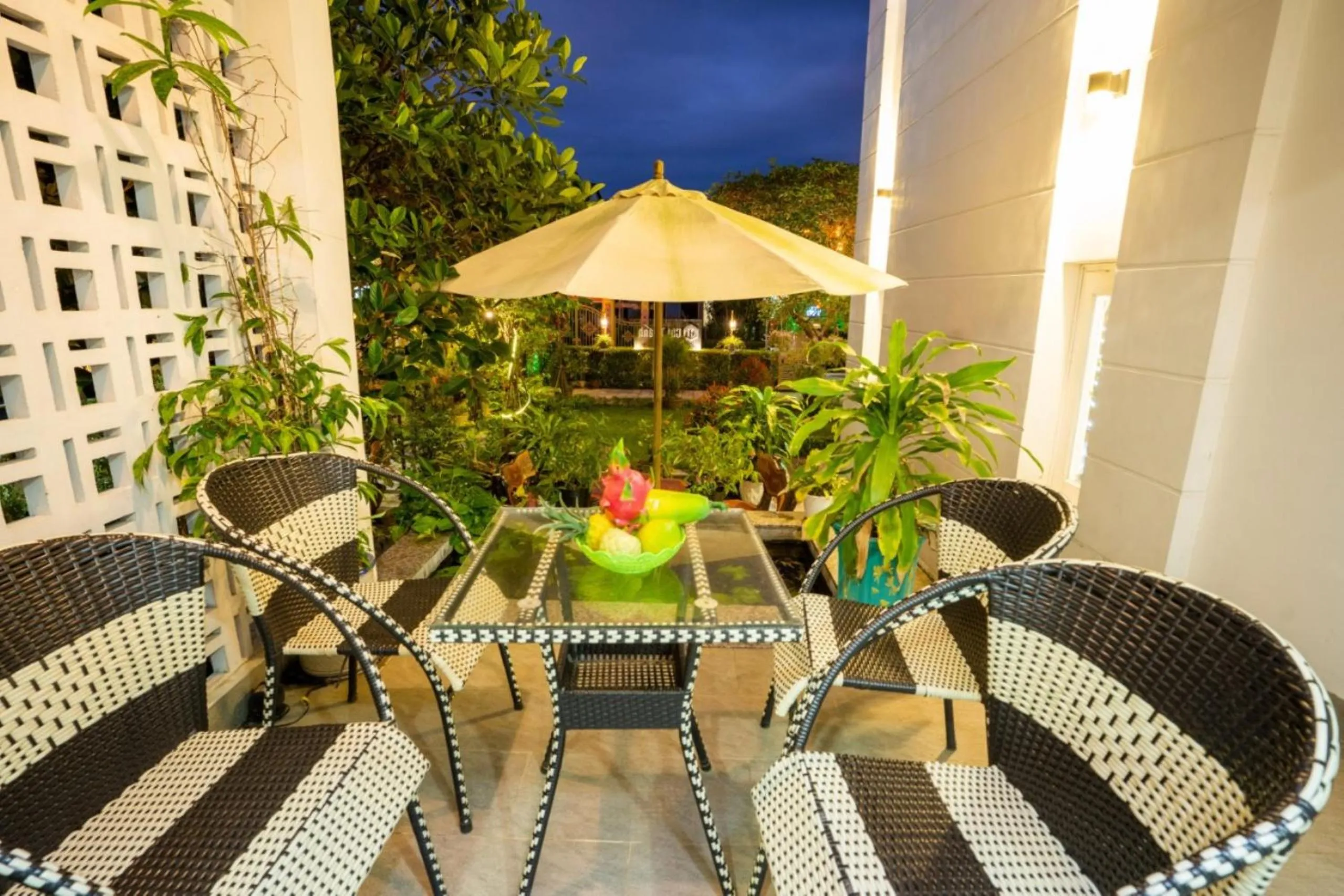 Patio in Chi Thanh Villa