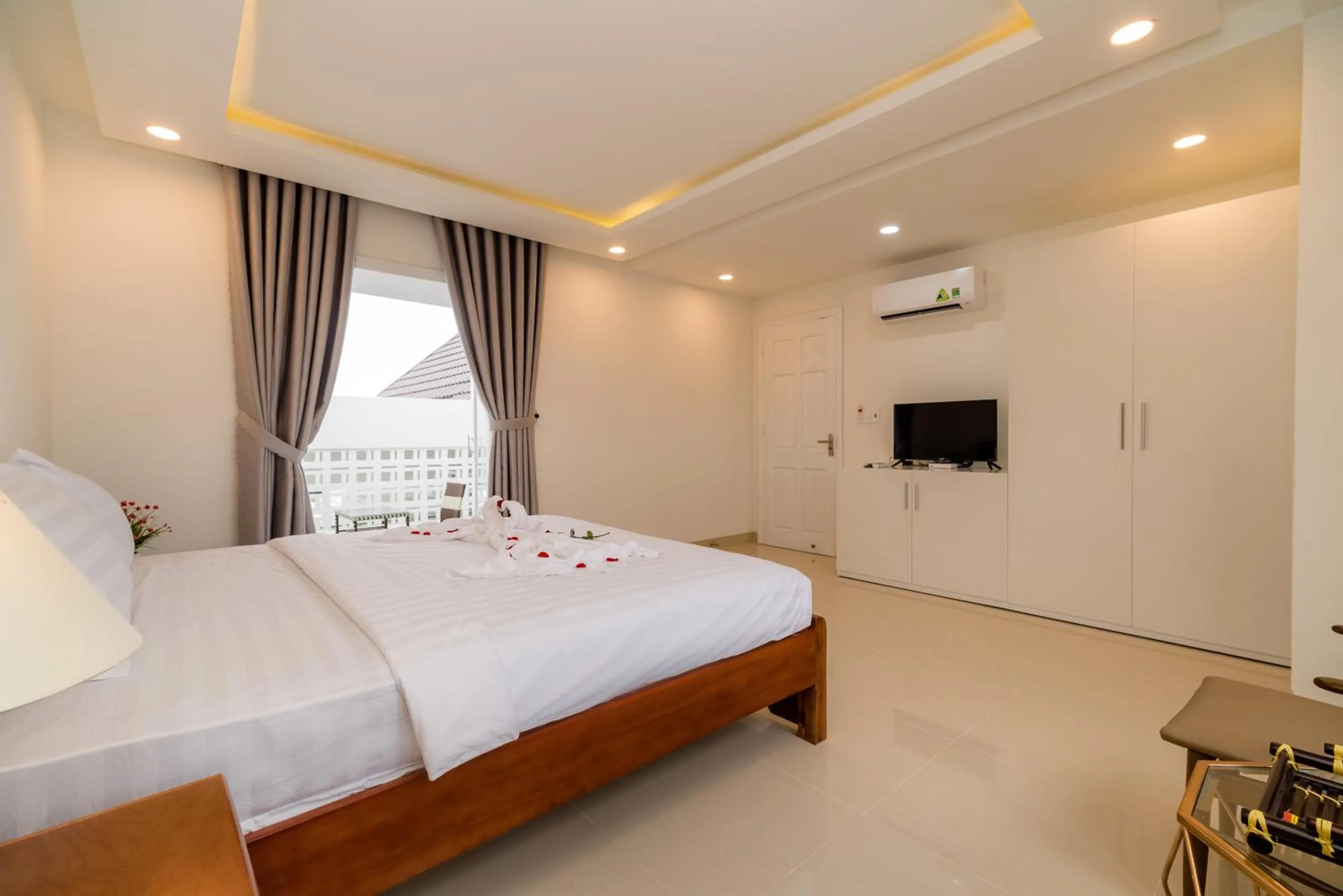 Living room, Bed in Chi Thanh Villa