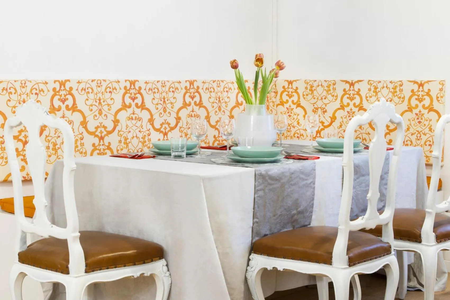 GetThekey San Vitale Apartment