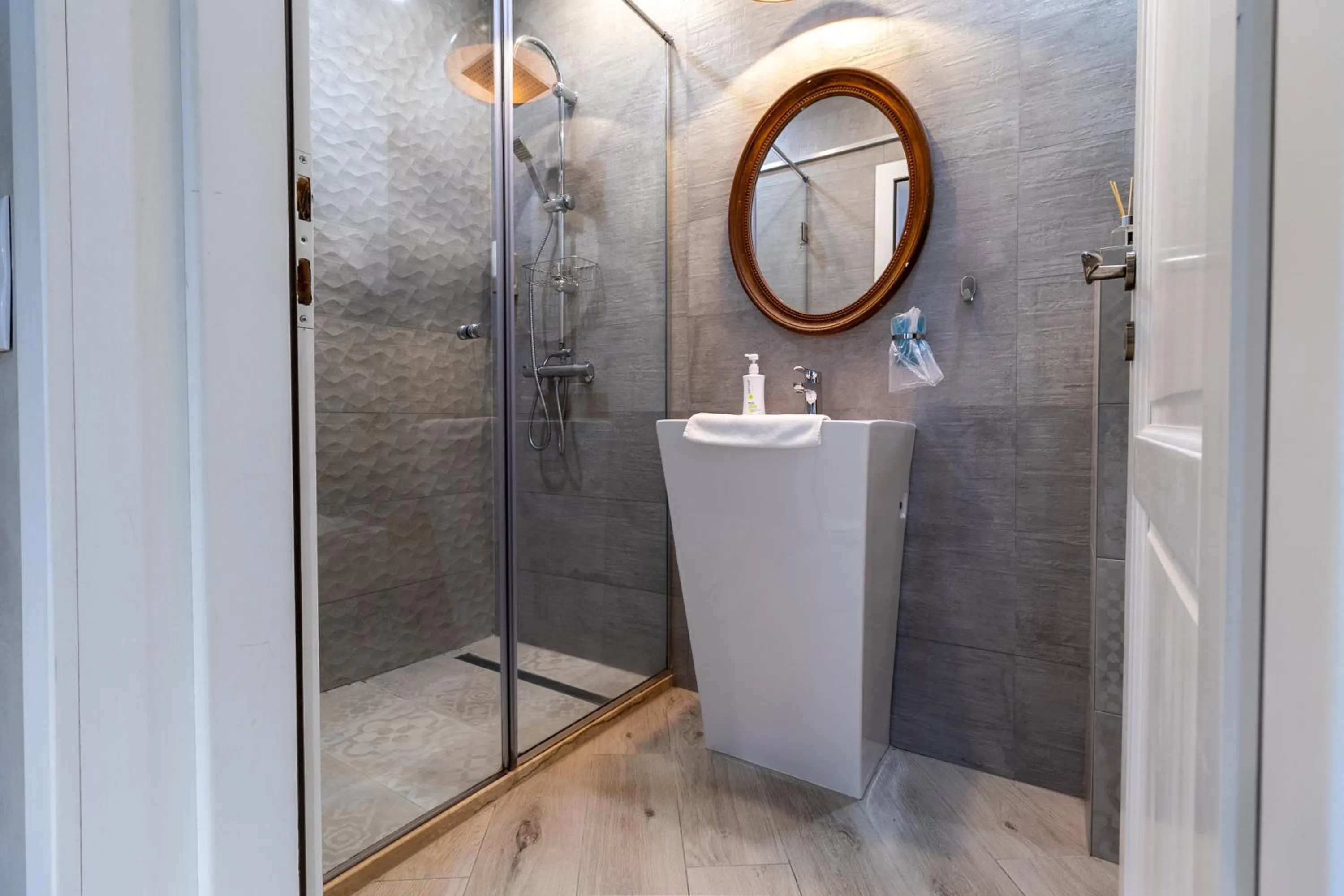 Bathroom in Lumiere House Sibiu