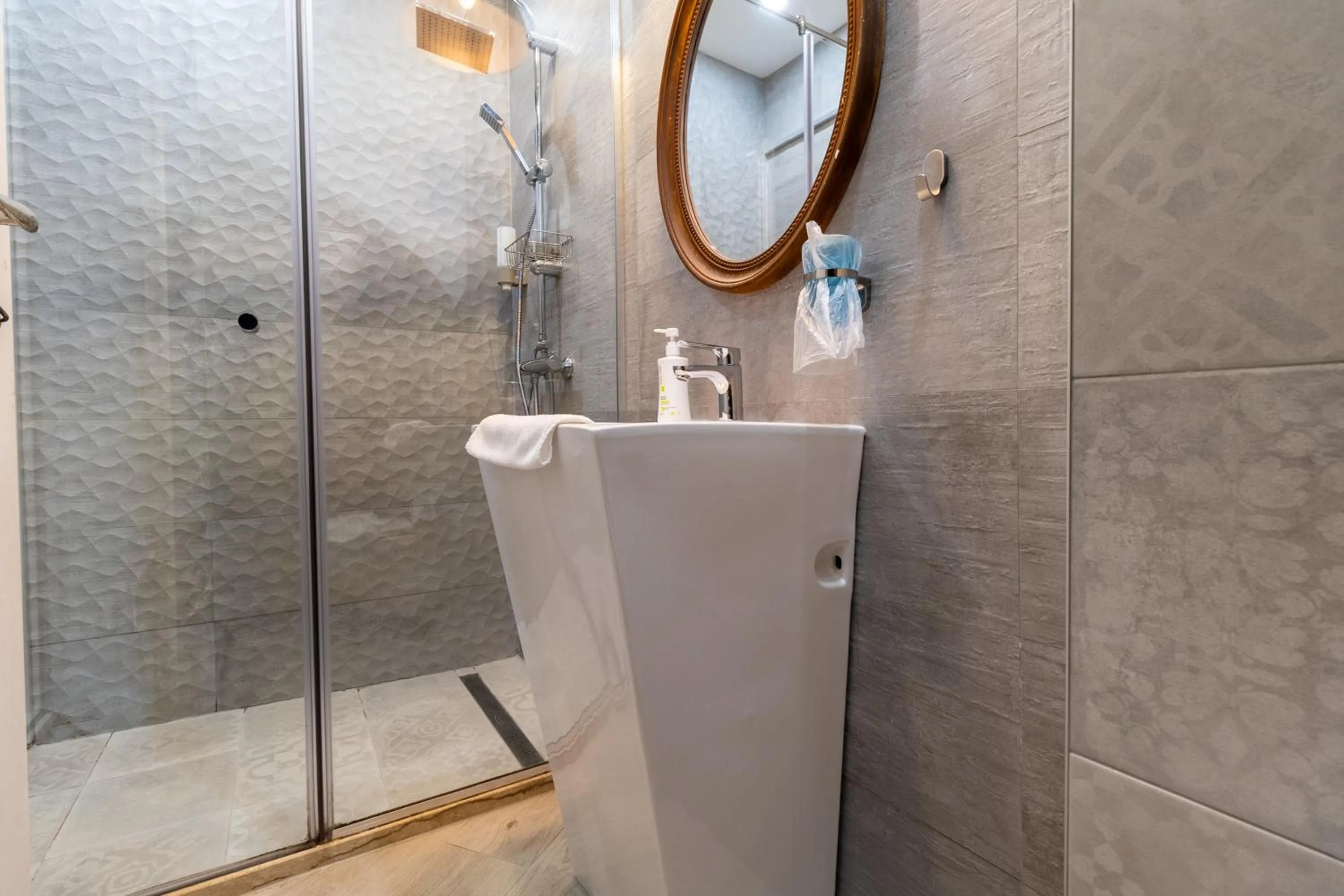 Bathroom in Lumiere House Sibiu