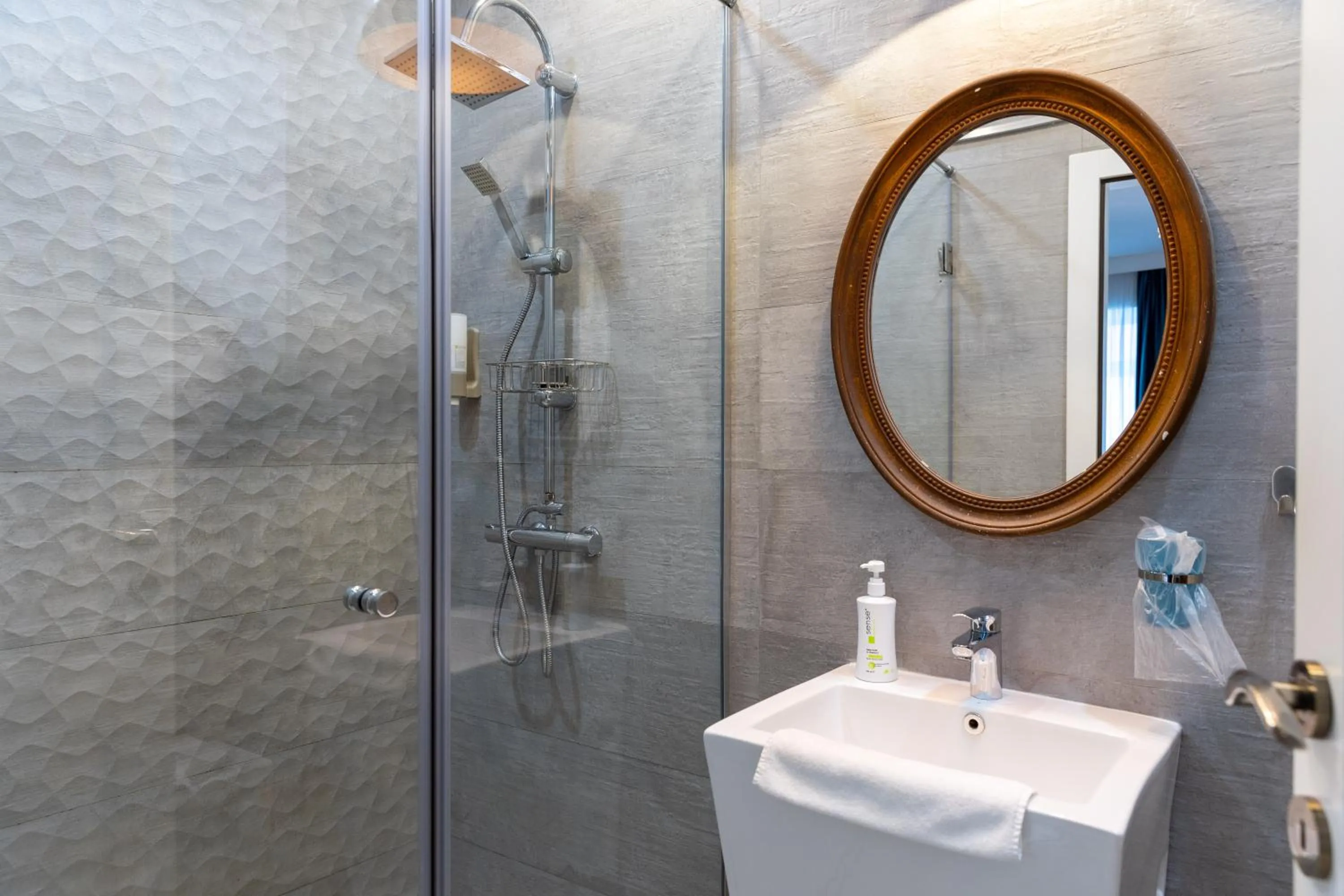 Bathroom in Lumiere House Sibiu