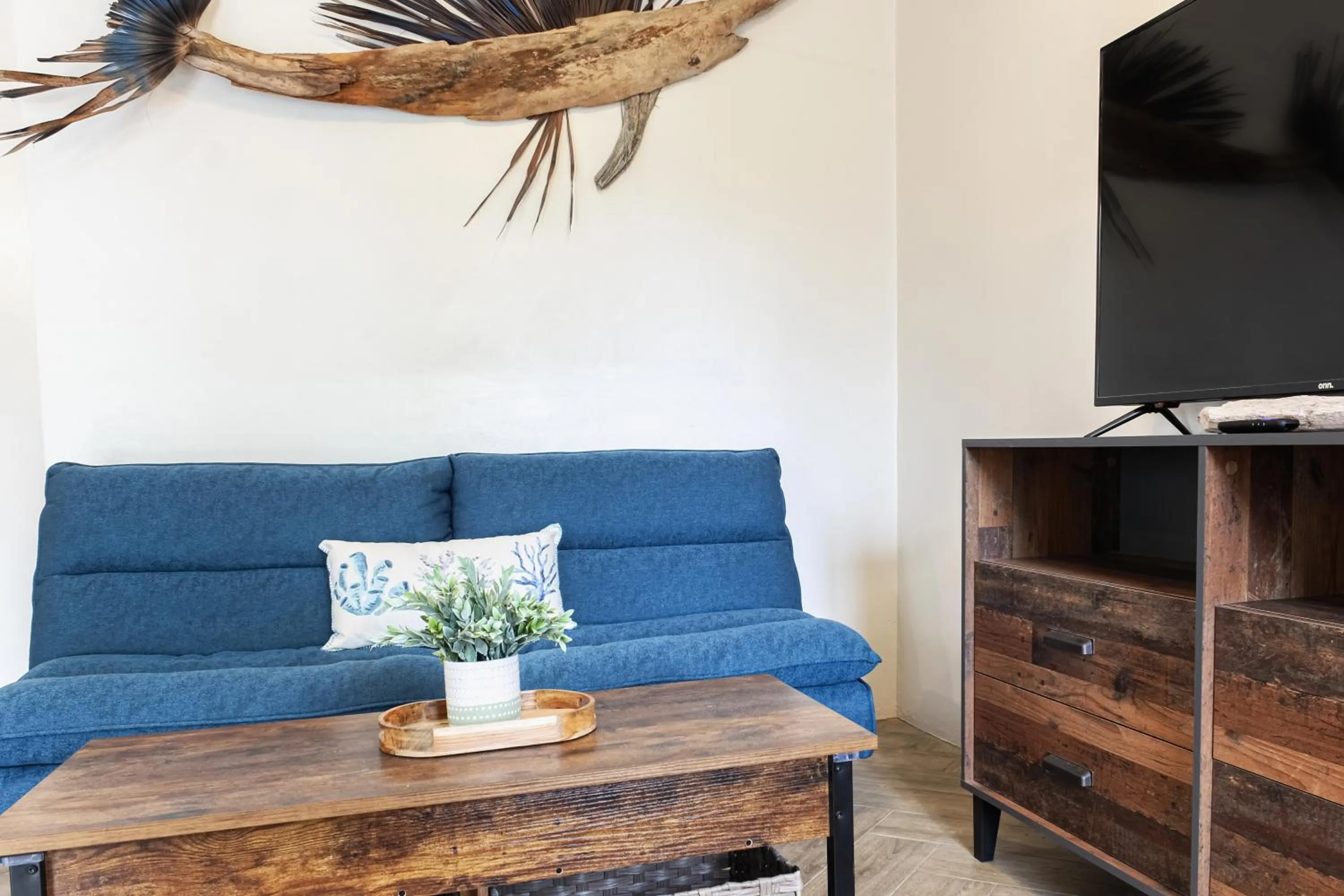 Living room in Sapphire Beach Resort