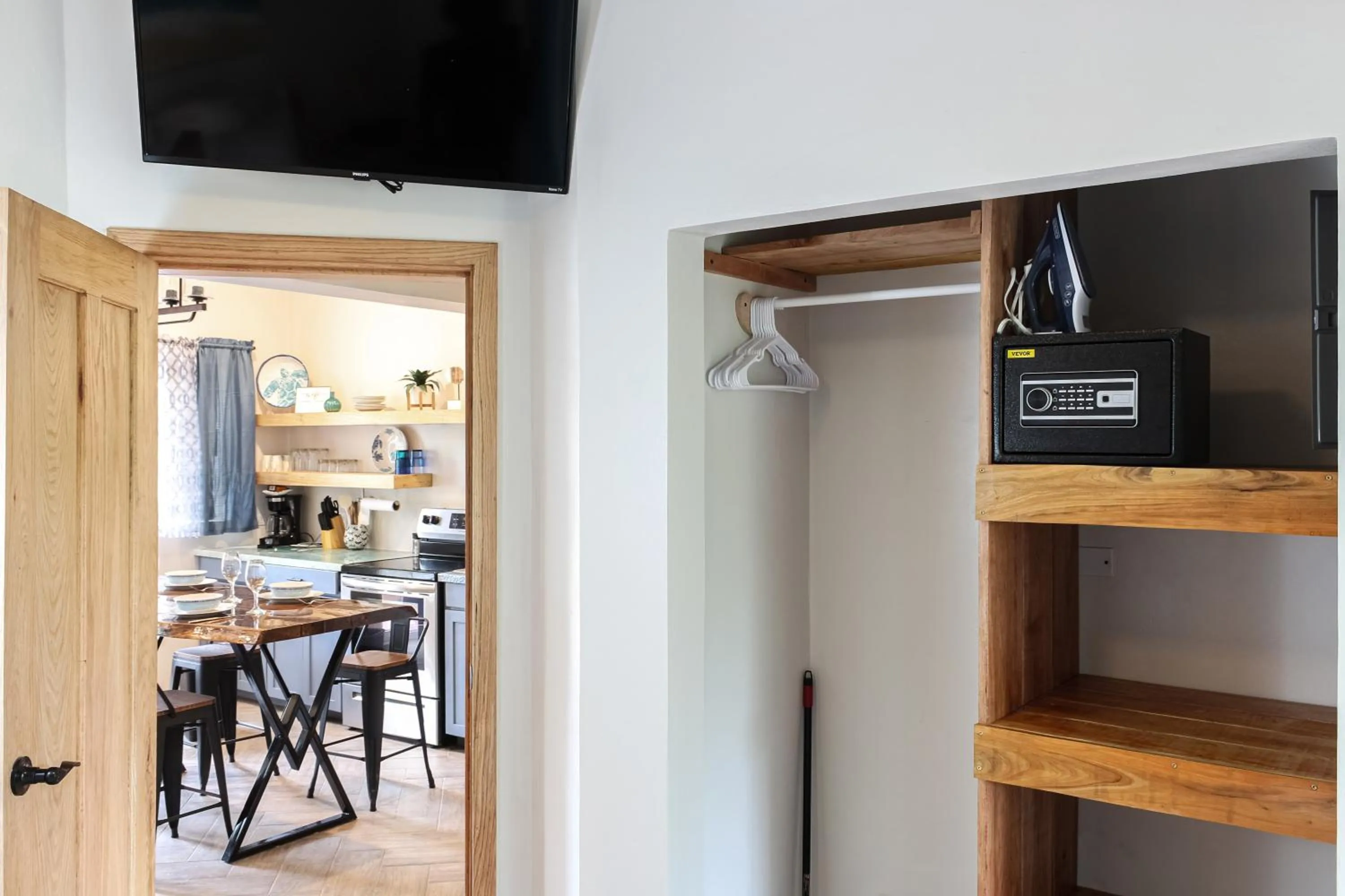 Bedroom in Sapphire Beach Resort