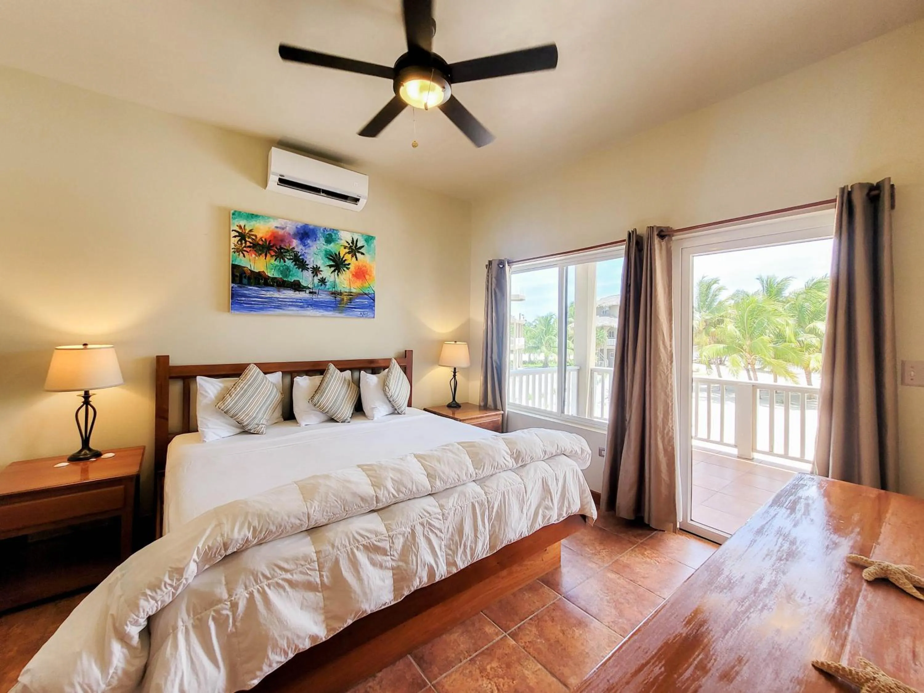 Bed in Sapphire Beach Resort