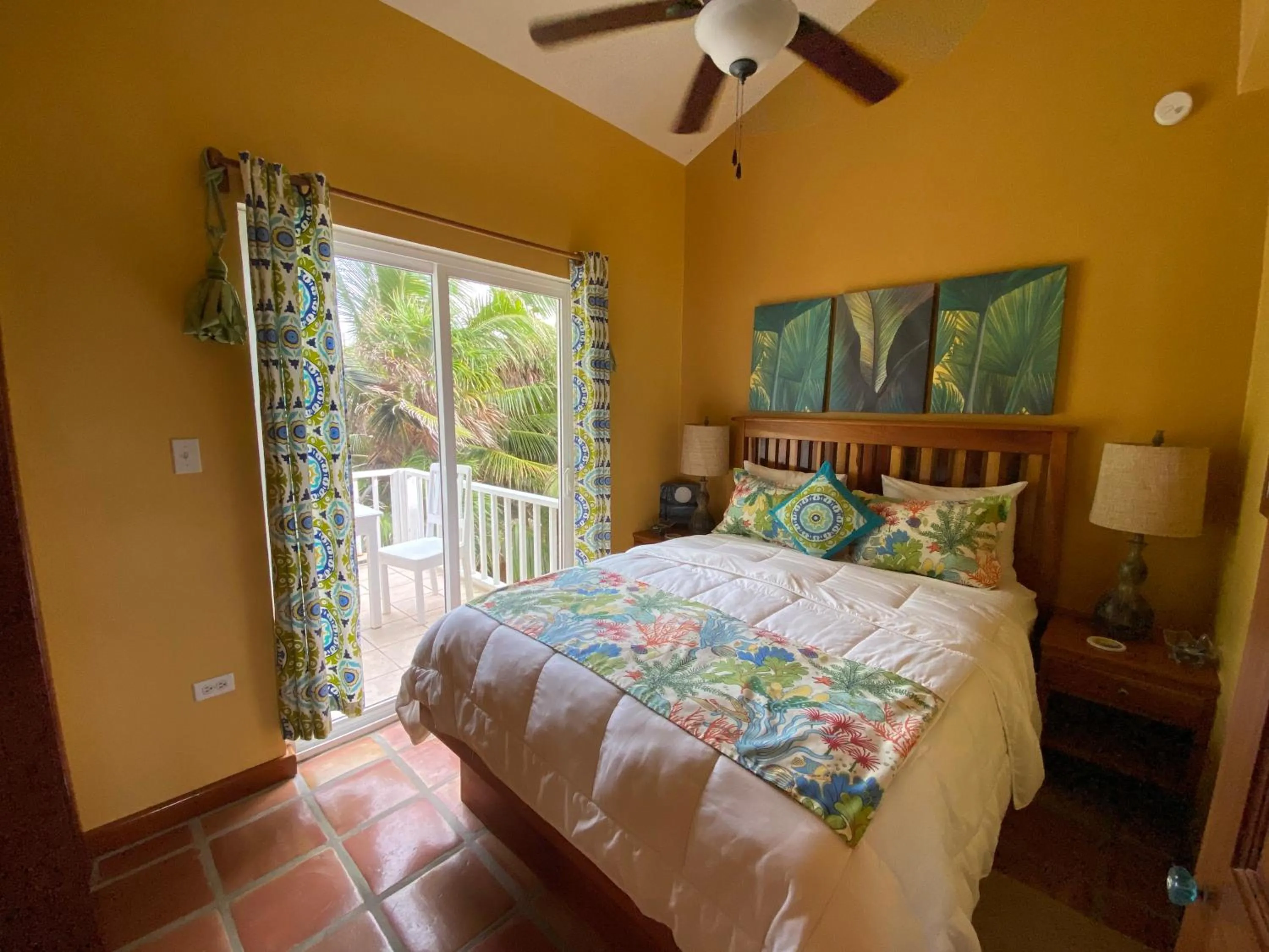 Bed in Sapphire Beach Resort