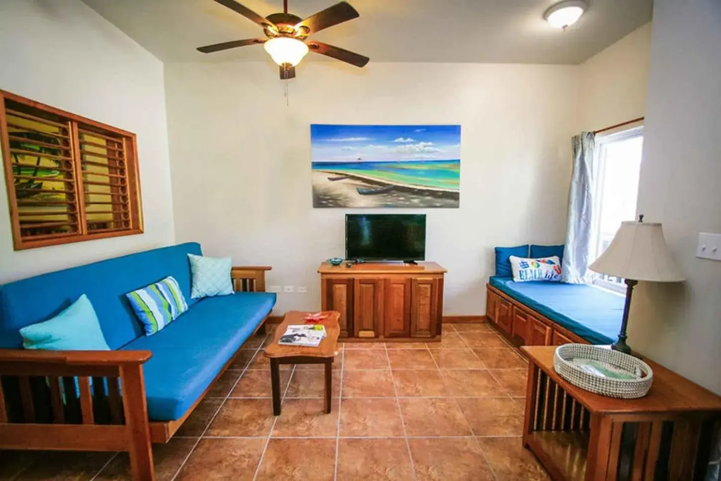 Living room in Sapphire Beach Resort Living room in Sapphire Beach Resort