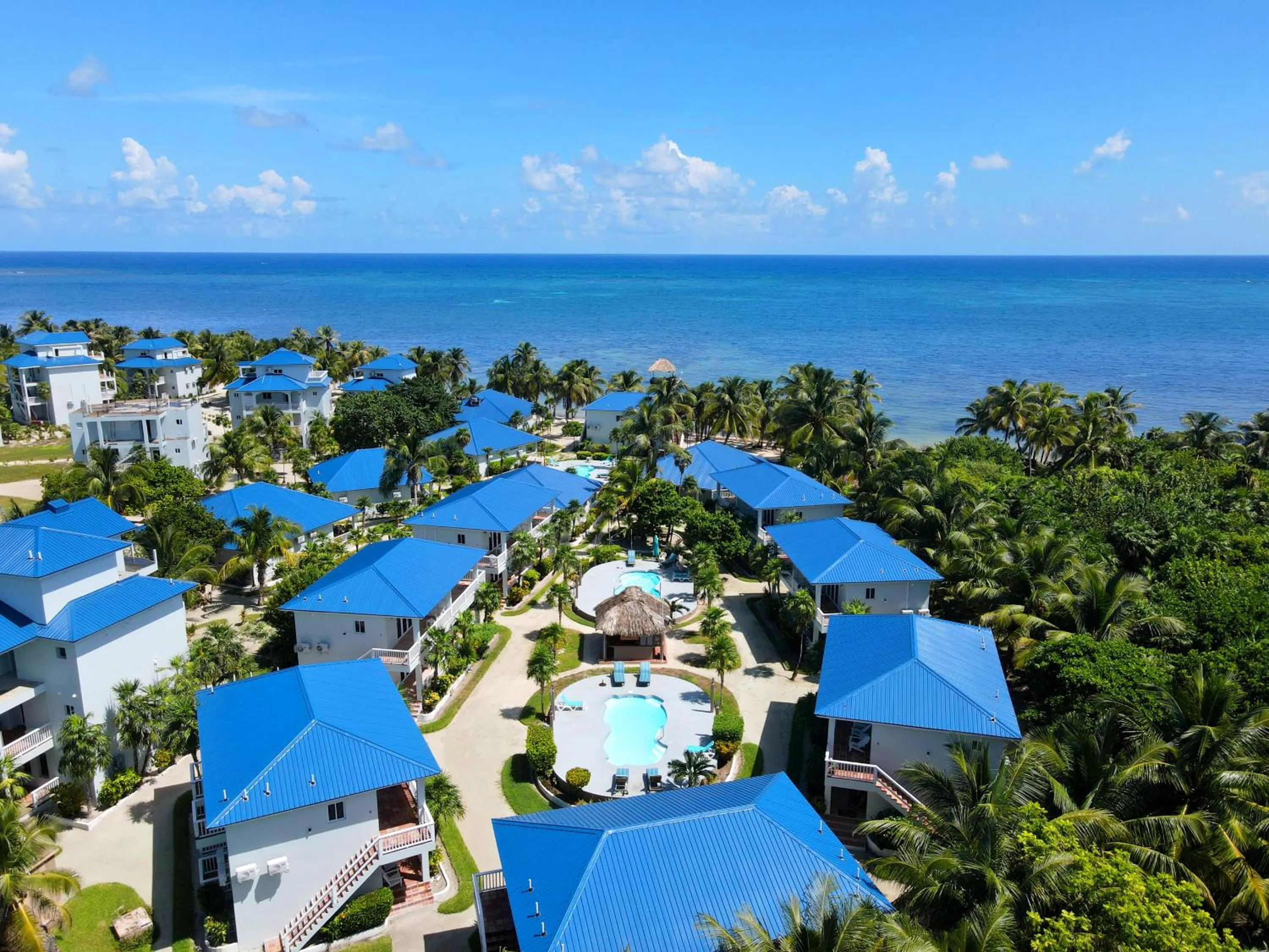 Pool view in Sapphire Beach Resort