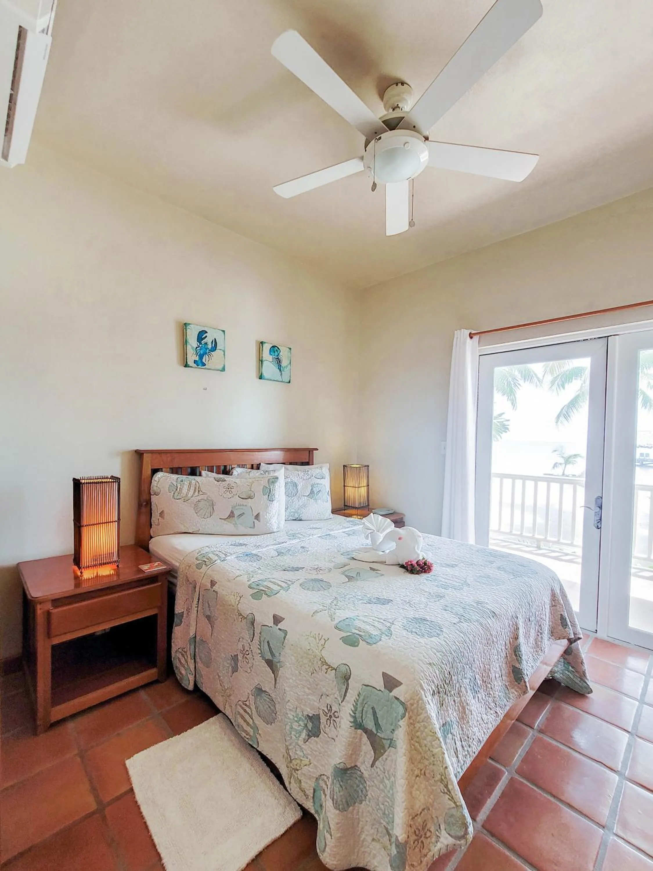 Bed in Sapphire Beach Resort