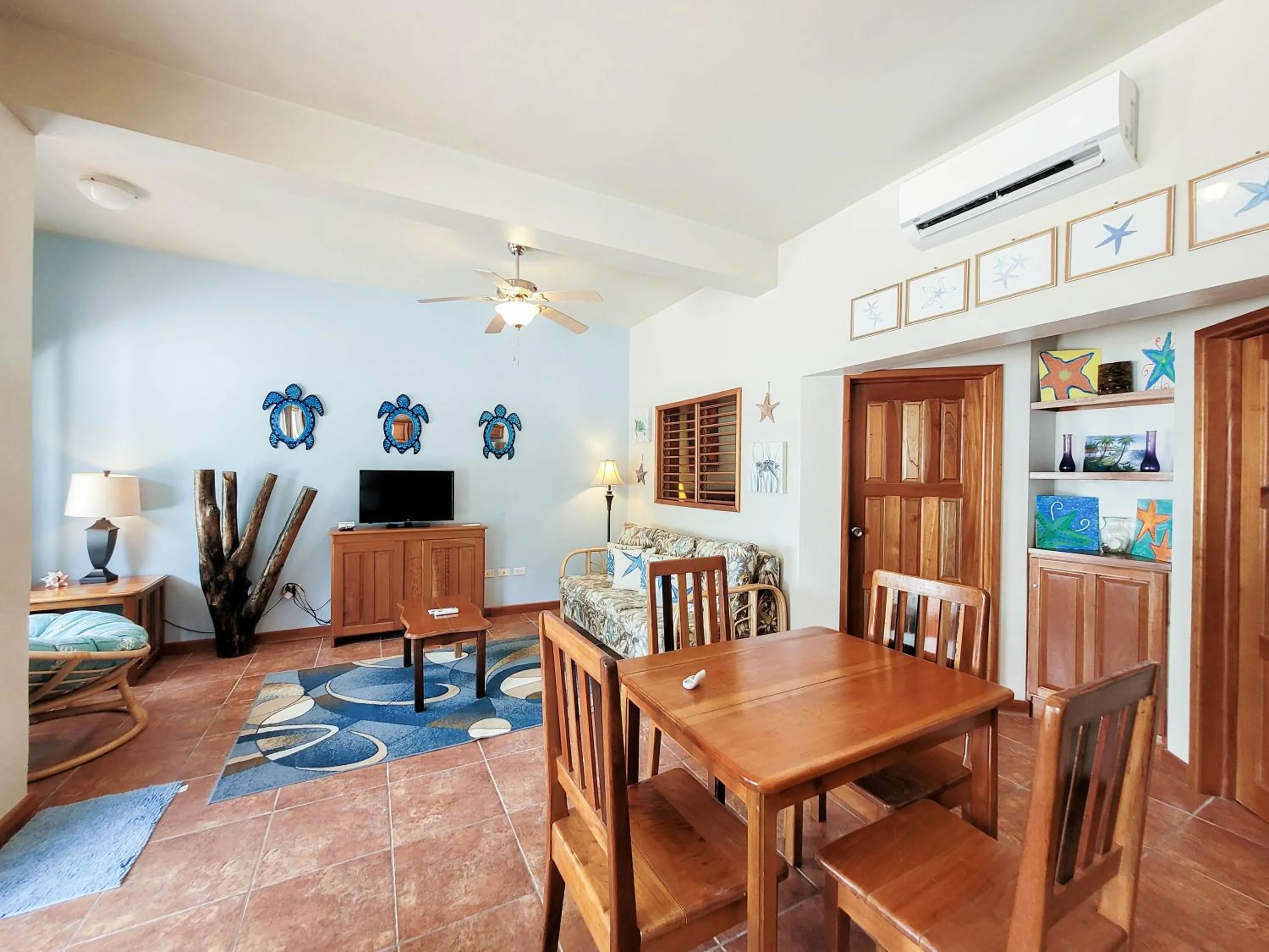 TV and multimedia in Sapphire Beach Resort