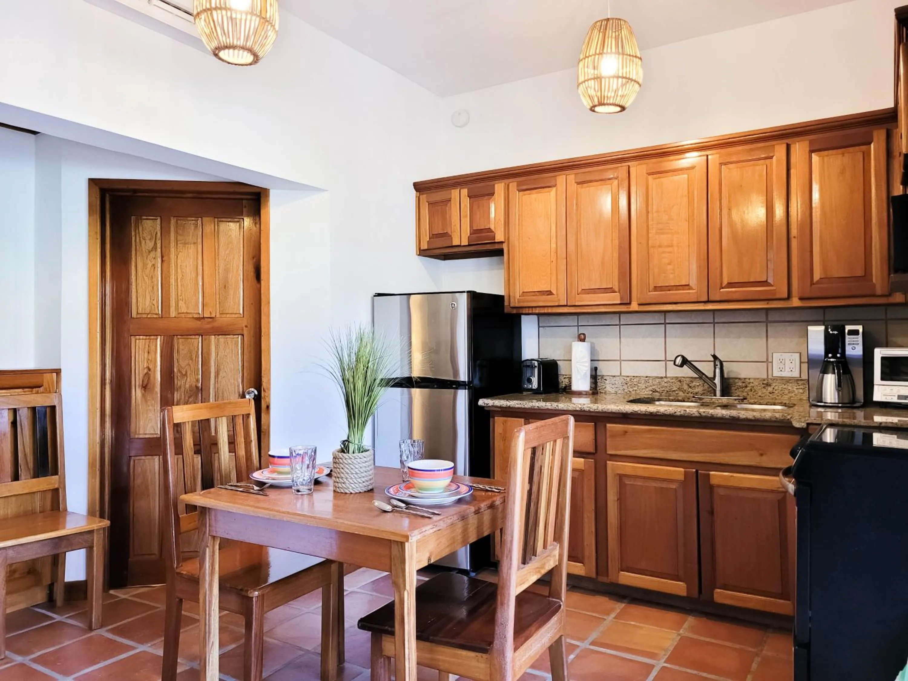Dining area in Sapphire Beach Resort