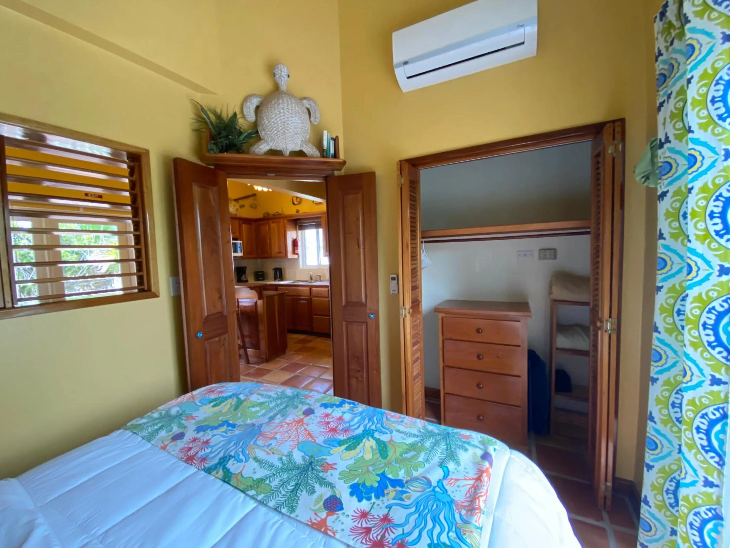 Bedroom, Bed in Sapphire Beach Resort