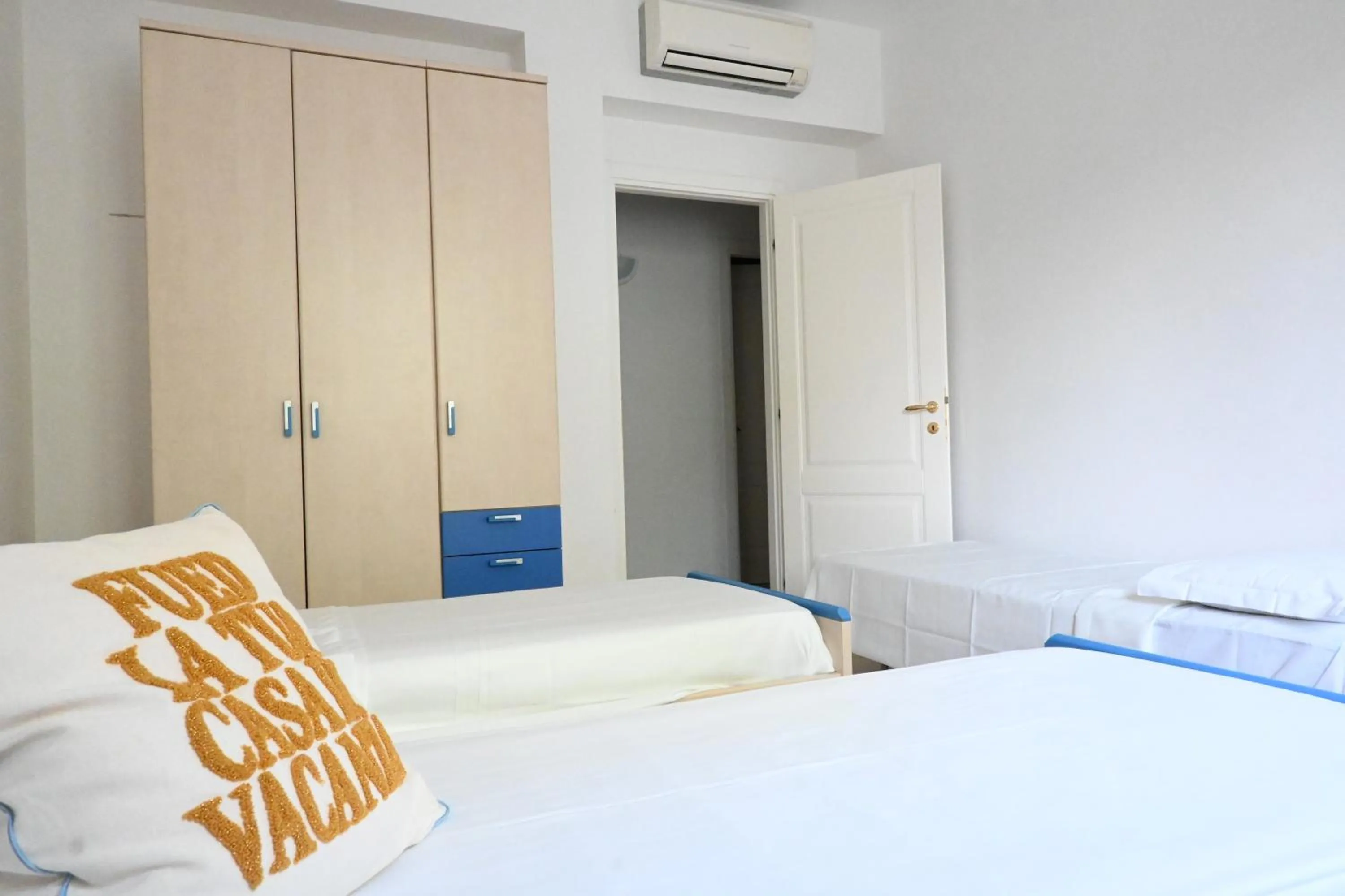 Bed in N044 - Numana, nuovo trilocale con aria condizionata e parcheggio