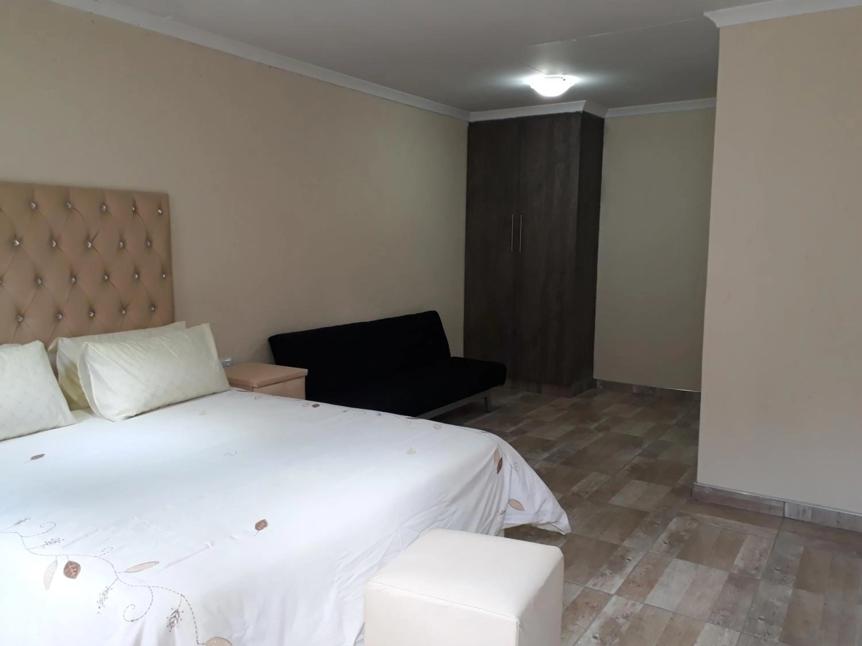 Bed in Carnival View Guest Lodge and spa