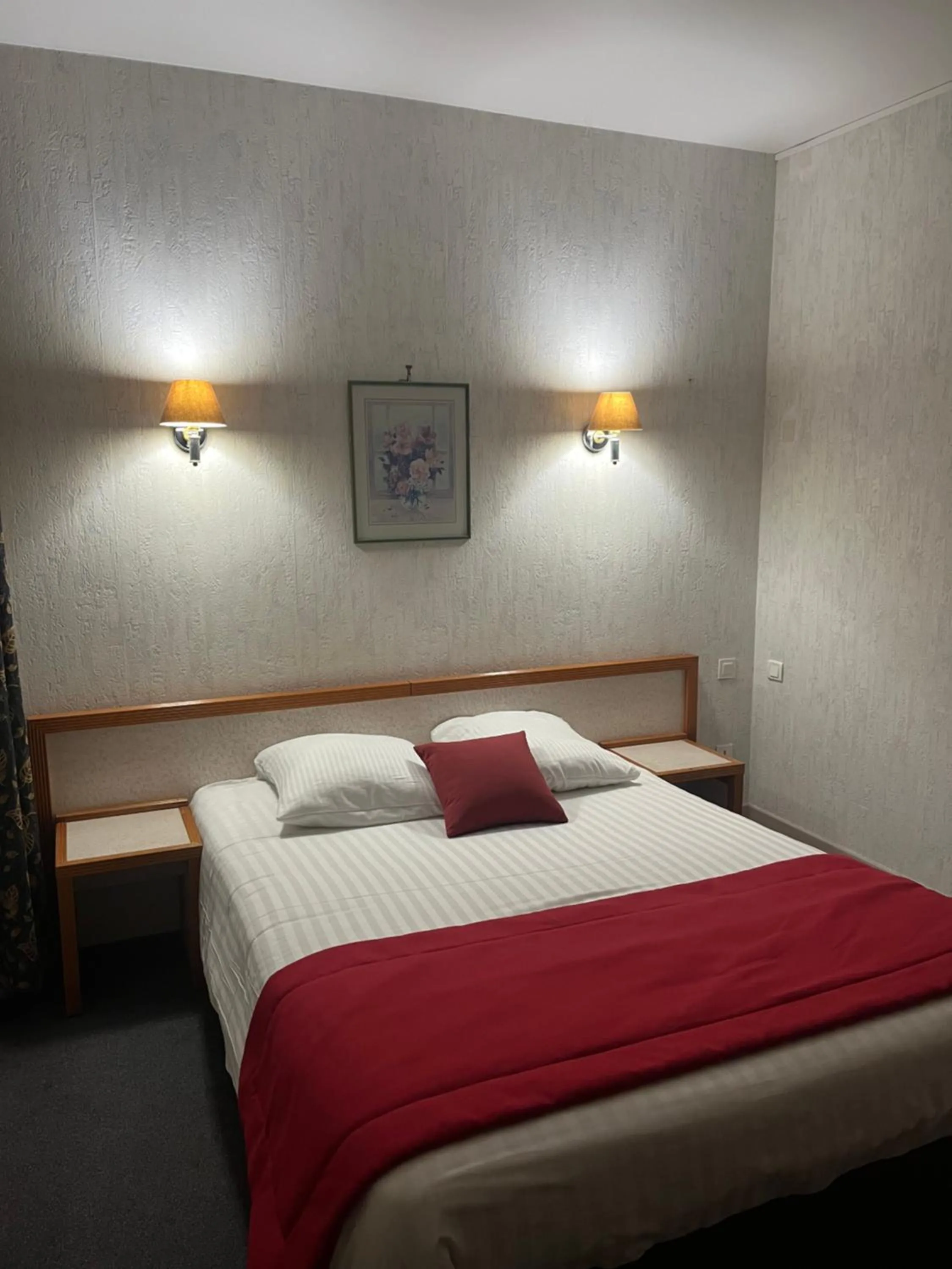 Bed in Hotel Val Saint Hilaire