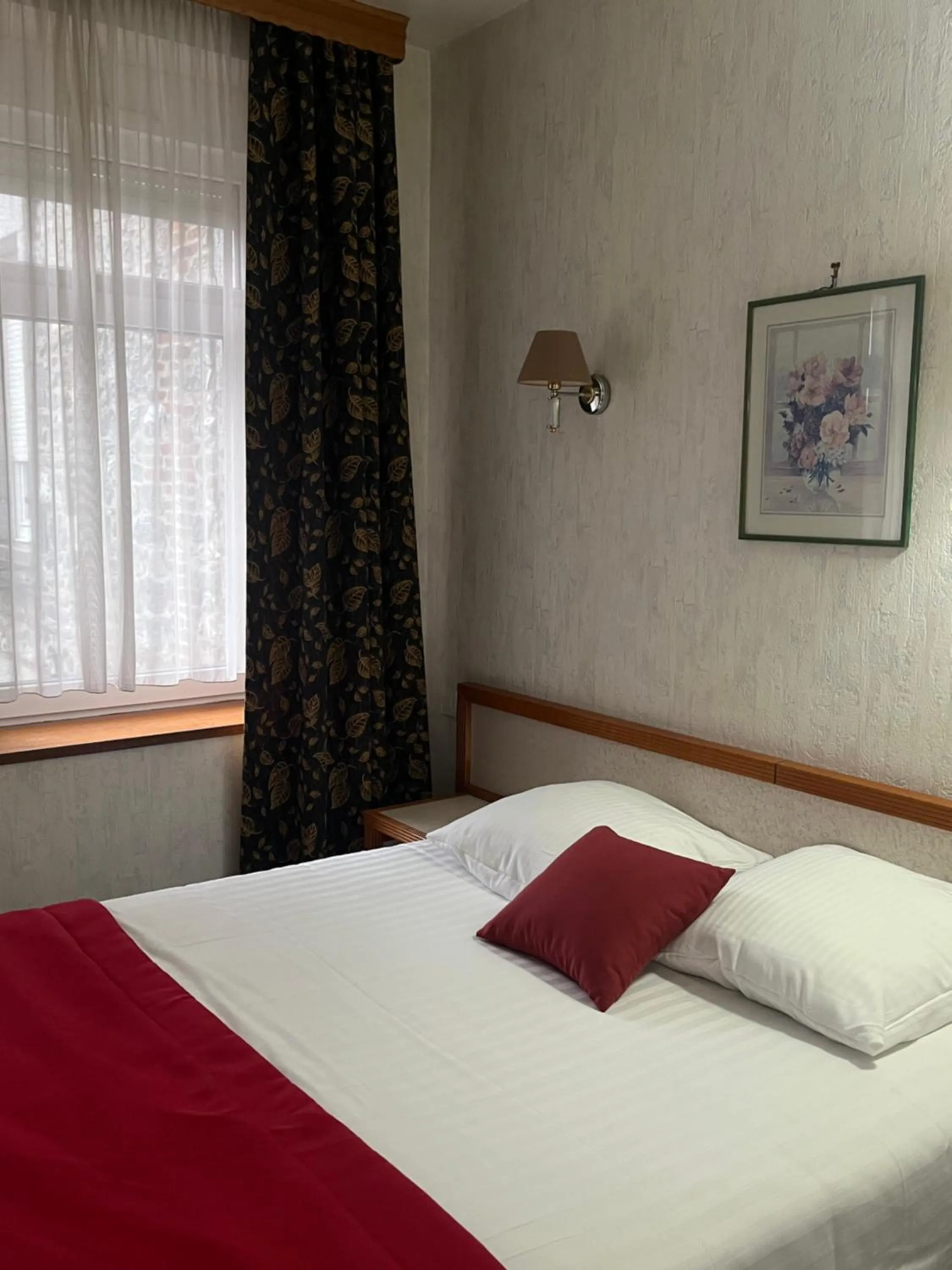 Bed in Hotel Val Saint Hilaire