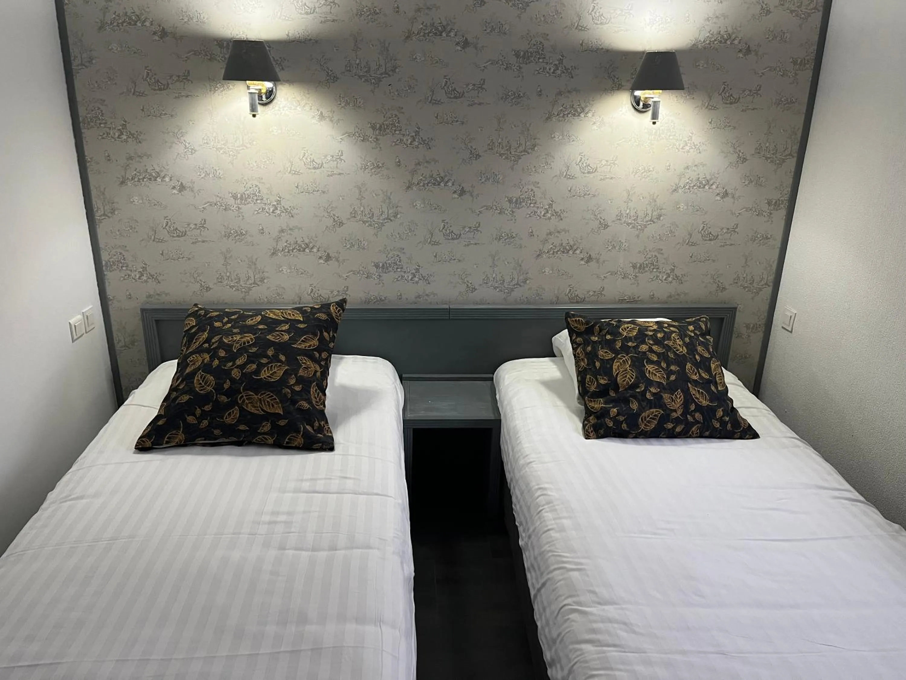 Bed in Hotel Val Saint Hilaire