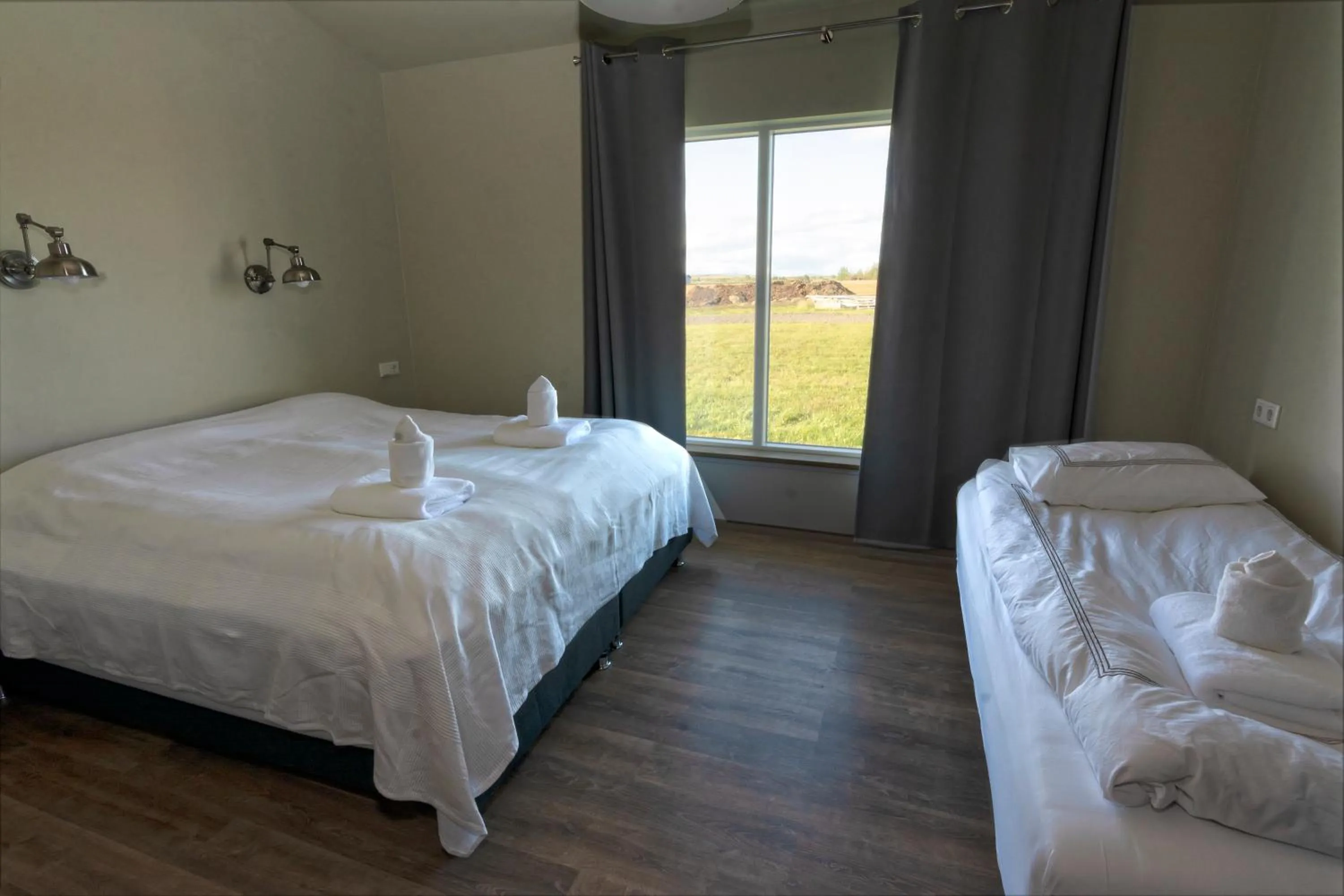 Bedroom, Bed in Loa's Nest