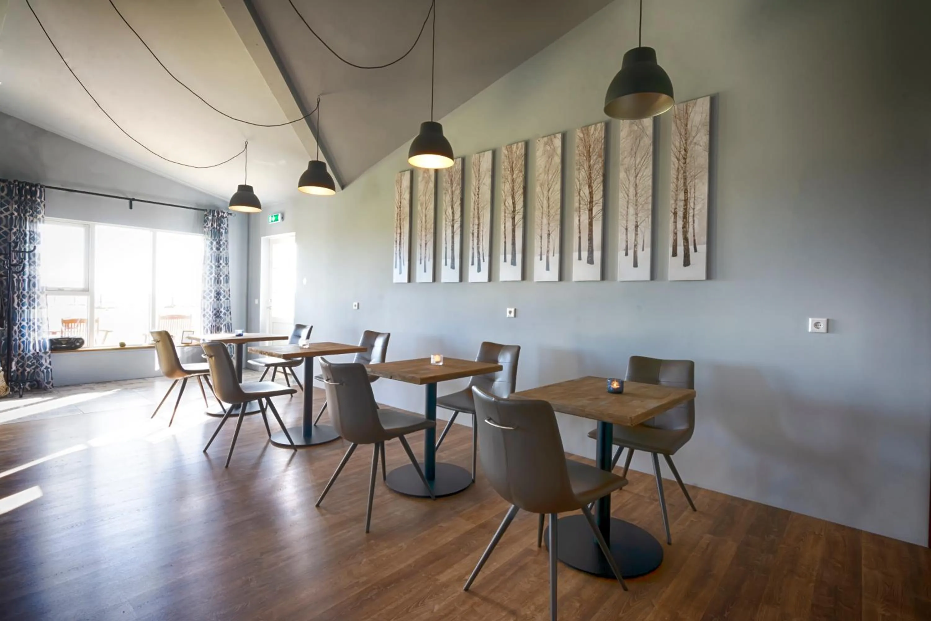 Living room in Loa's Nest