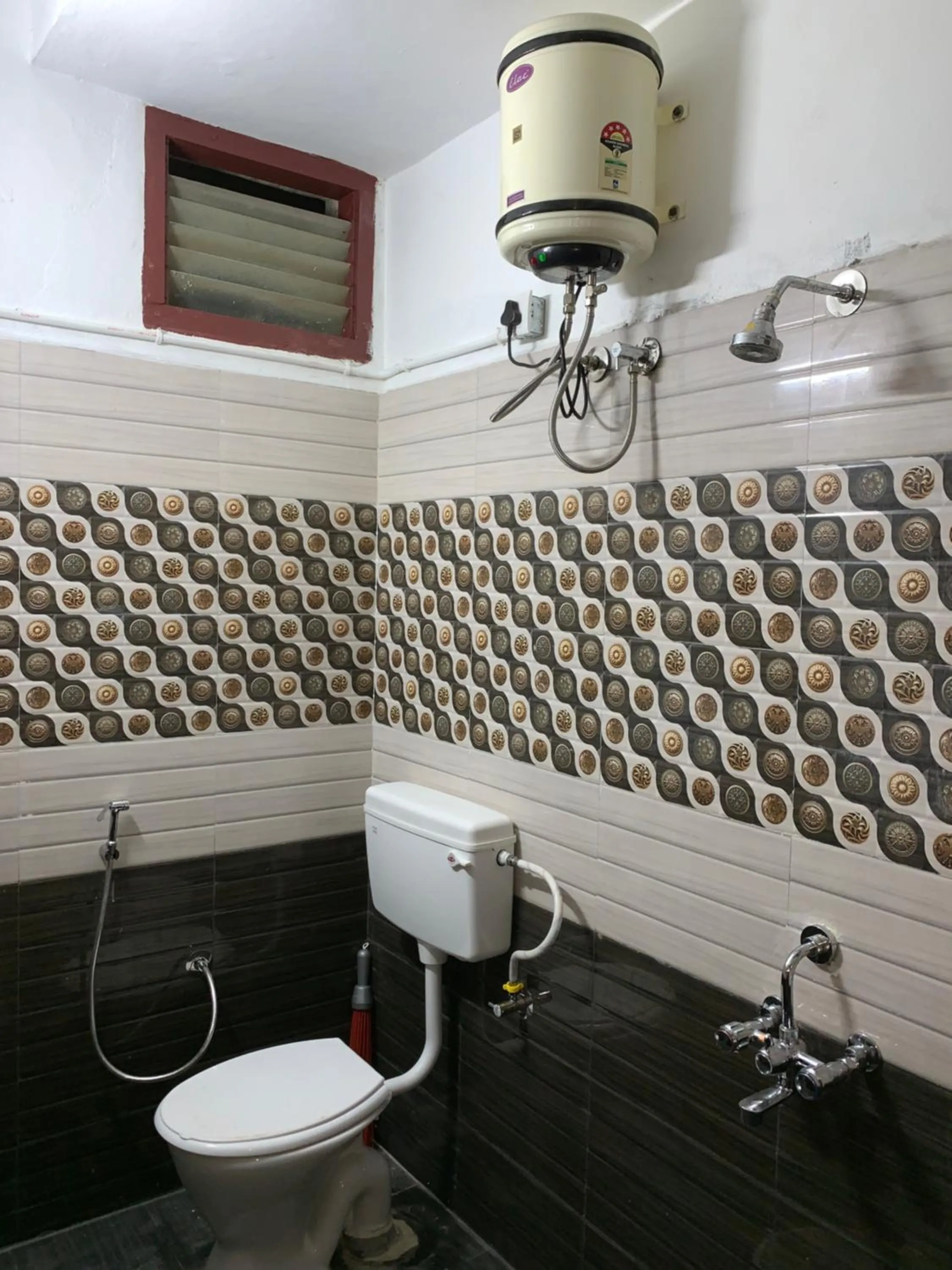 Temple Tree Homes Next to Sankara Nethralaya & Apollo Hospitals Service Apartments With Exclusive Kitchen