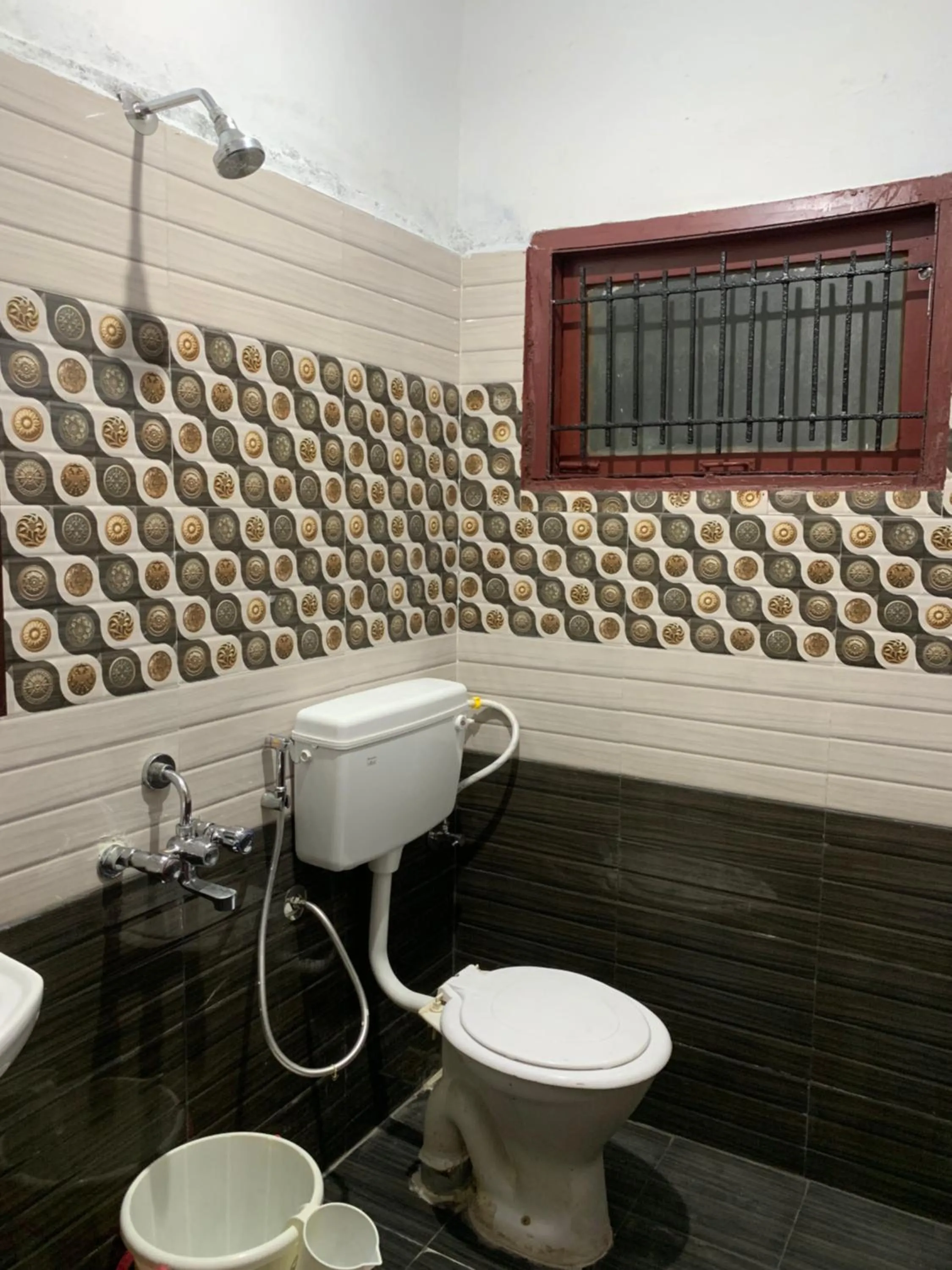 Bathroom in Temple Tree Homes Next to Sankara Nethralaya & Apollo Hospitals Service Apartments With Exclusive Kitchen