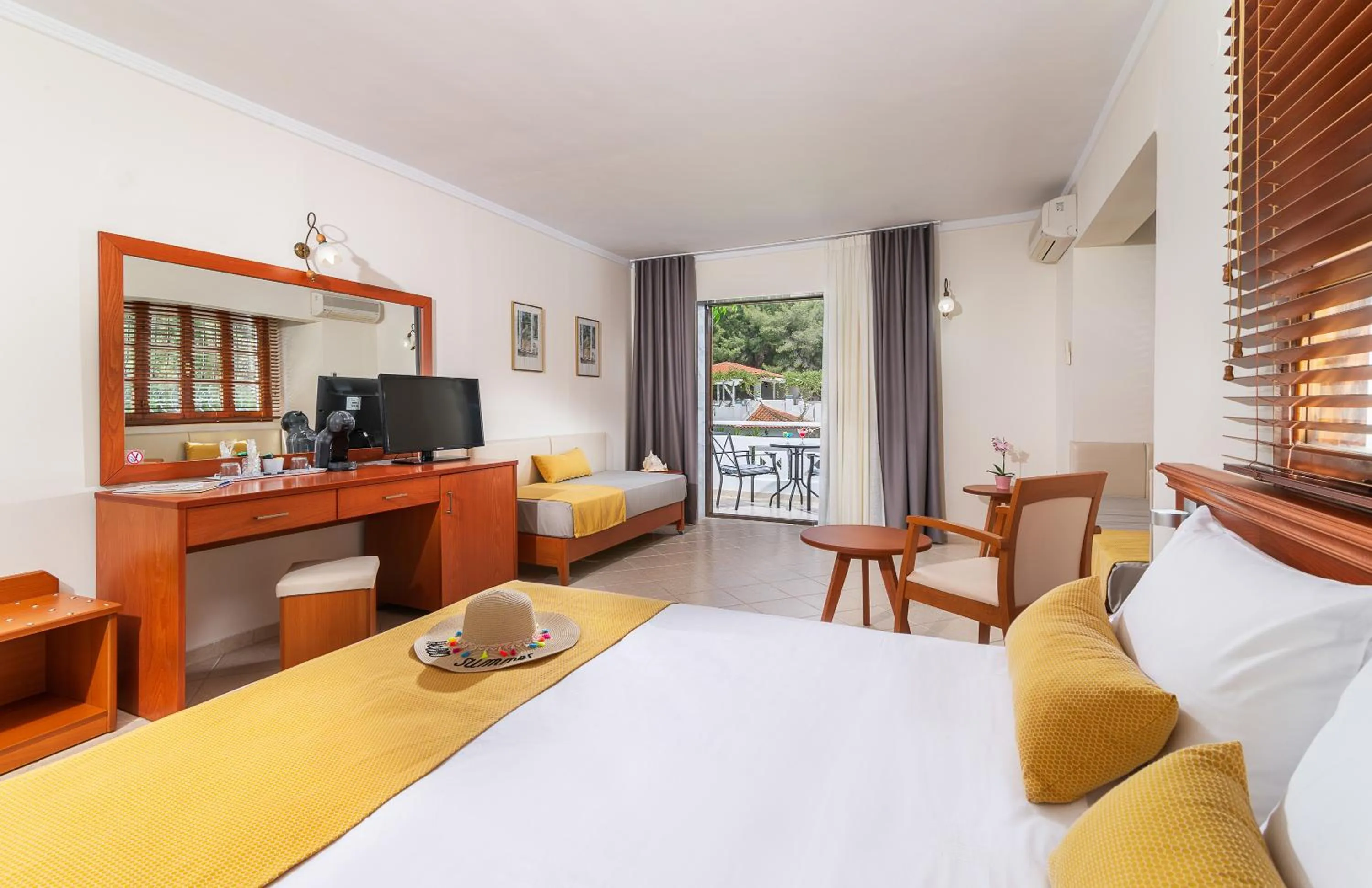 Bedroom, Bed in Porfi Beach Hotel