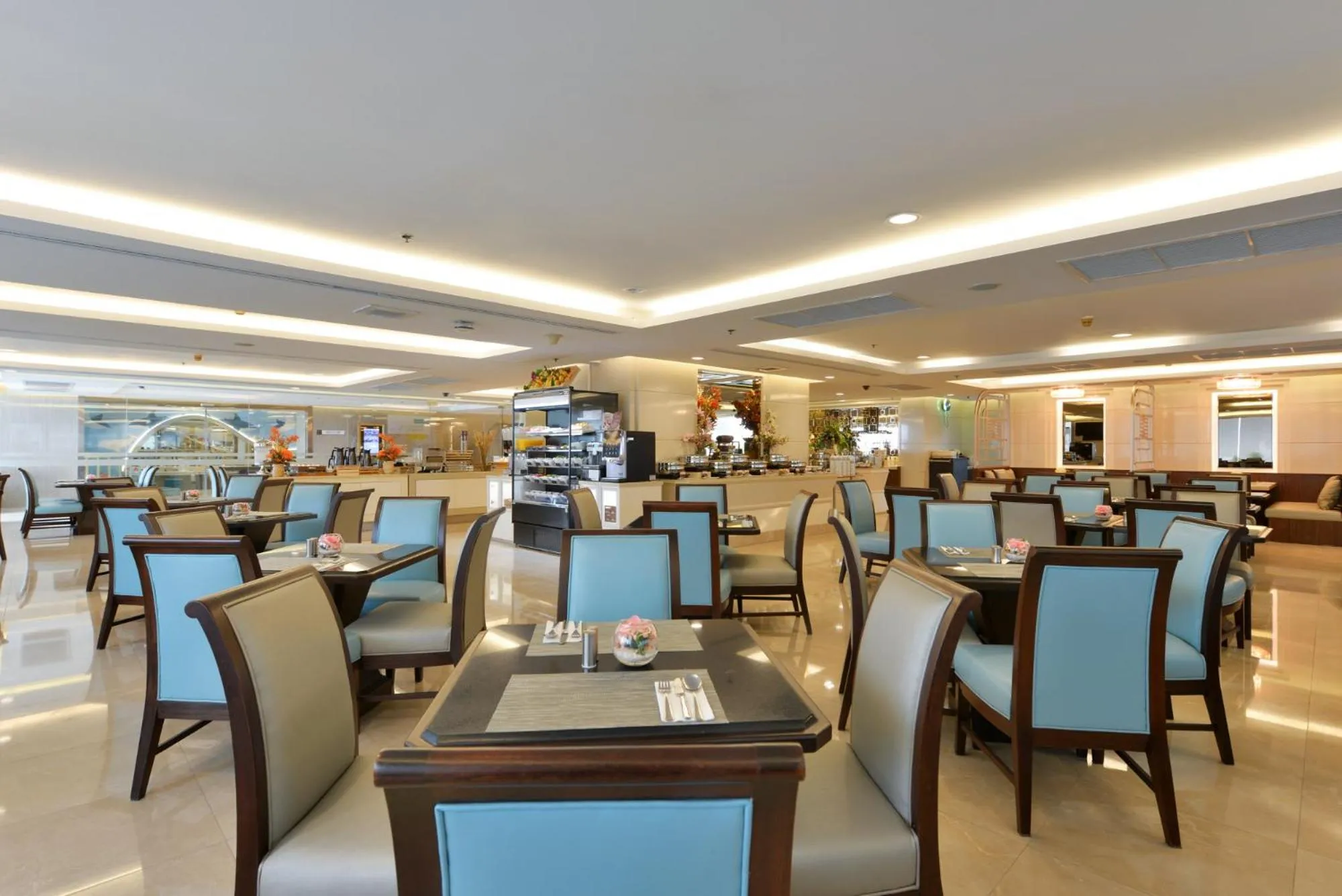 Restaurant/places to eat in Centre Point Plus Hotel Silom - Newly Renovated