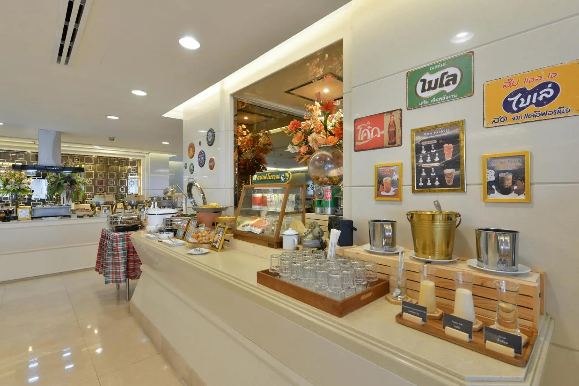 Restaurant/places to eat in Centre Point Plus Hotel Silom - Newly Renovated Restaurant/places to eat in Centre Point Plus Hotel Silom - Newly Renovated