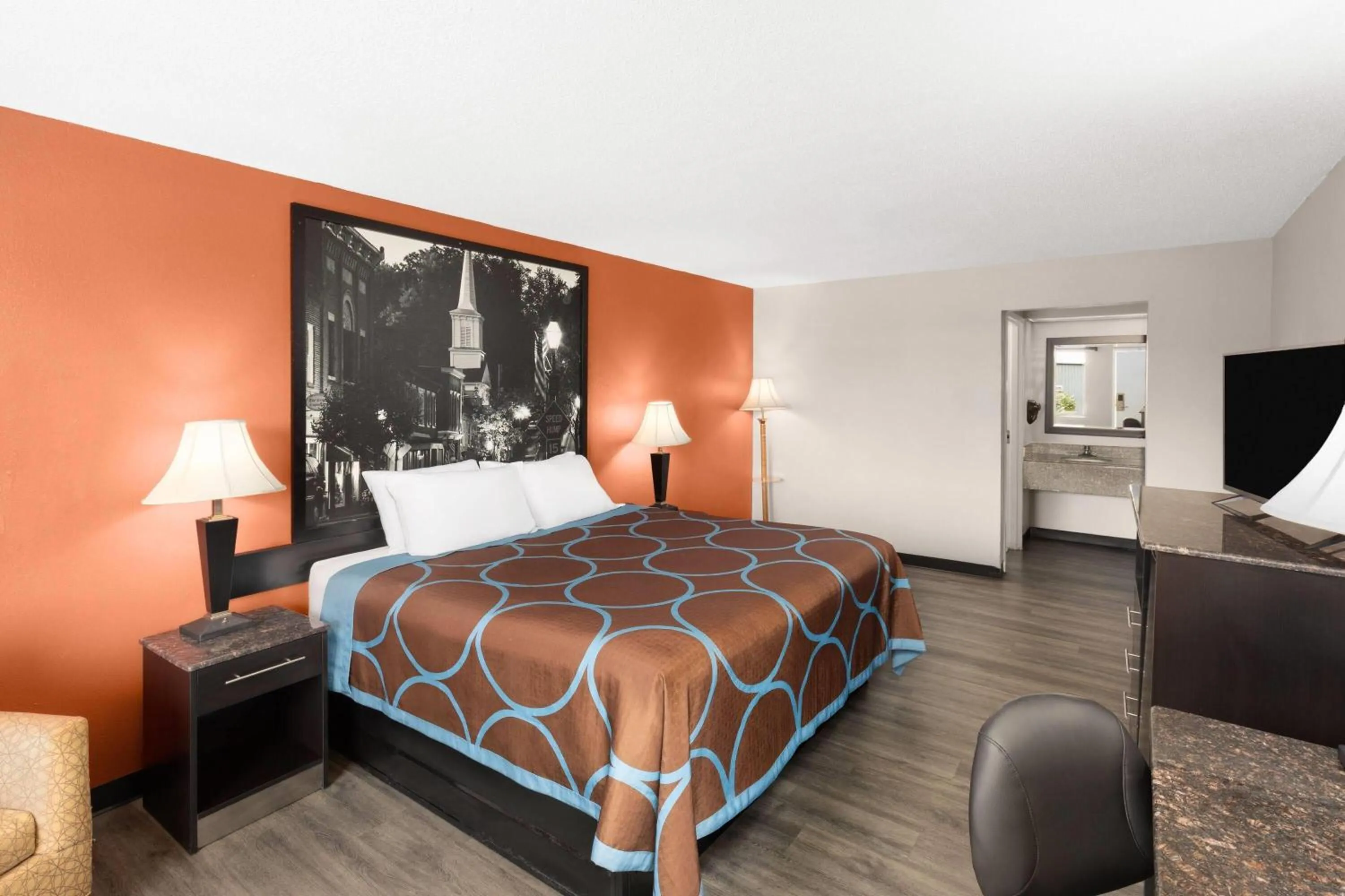 Photo of the whole room, Bed in Super 8 by Wyndham Bulls Gap Greeneville Area