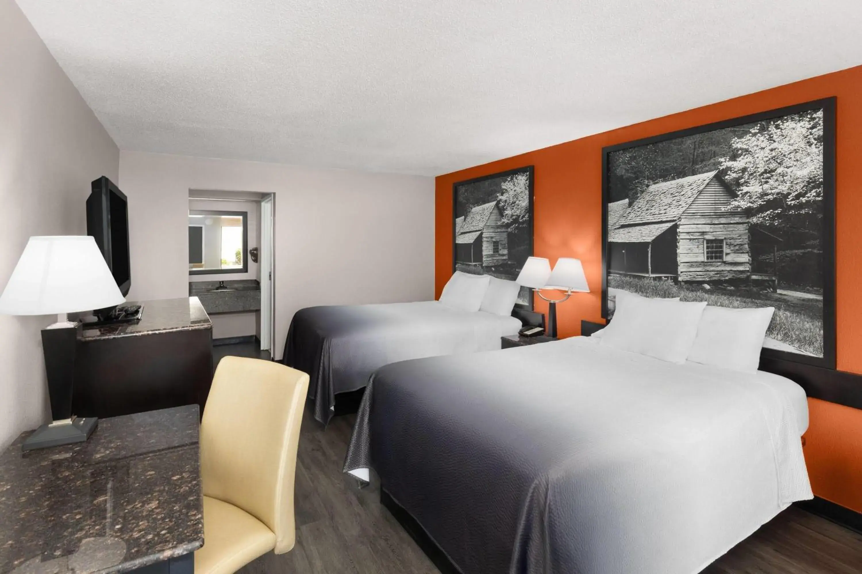 Queen Room with Two Queen Beds - Smoking in Super 8 by Wyndham Bulls Gap Greeneville Area Queen Room with Two Queen Beds - Smoking in Super 8 by Wyndham Bulls Gap Greeneville Area