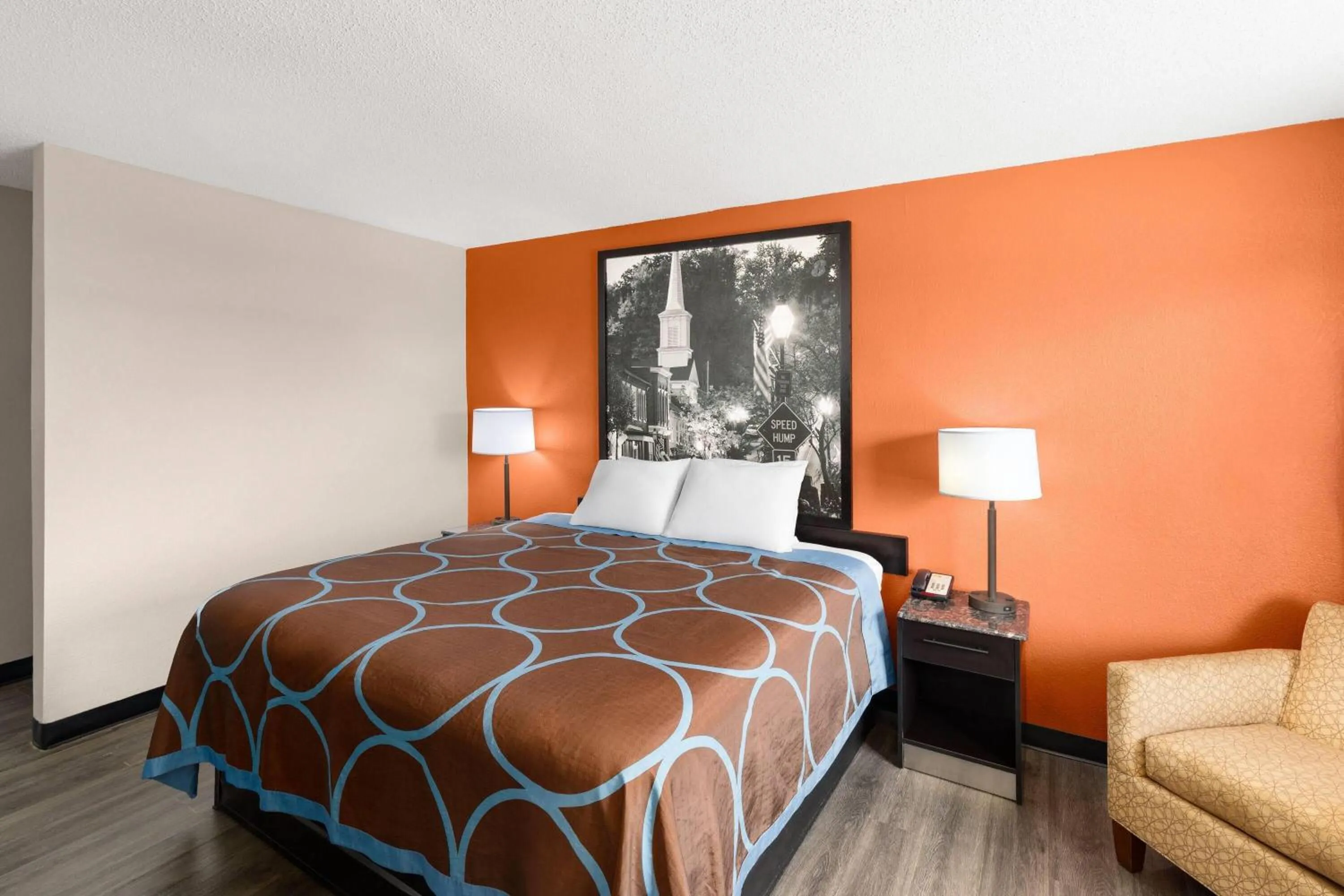 Photo of the whole room, Bed in Super 8 by Wyndham Bulls Gap Greeneville Area