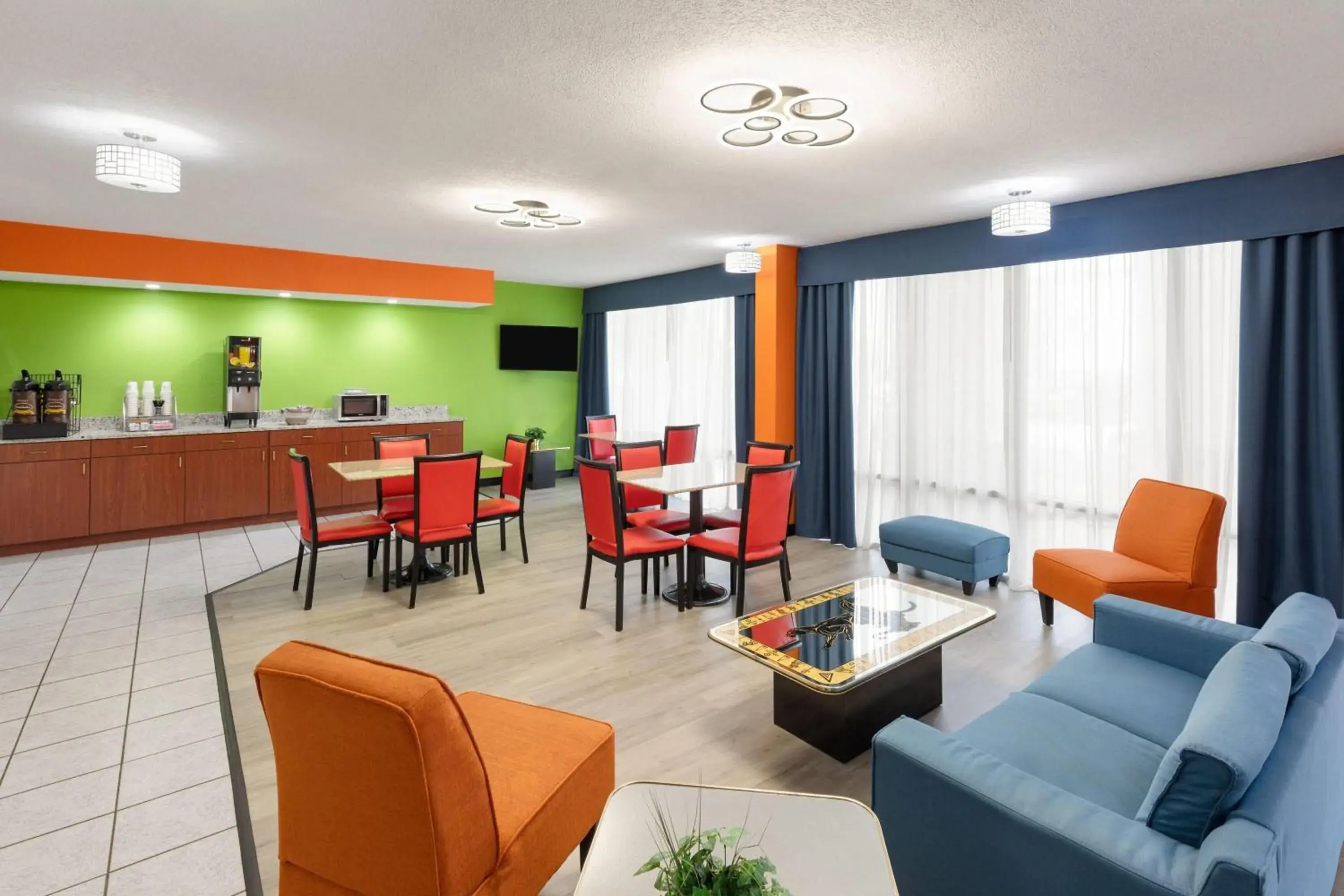 Lobby or reception in Super 8 by Wyndham Bulls Gap Greeneville Area Lobby or reception in Super 8 by Wyndham Bulls Gap Greeneville Area