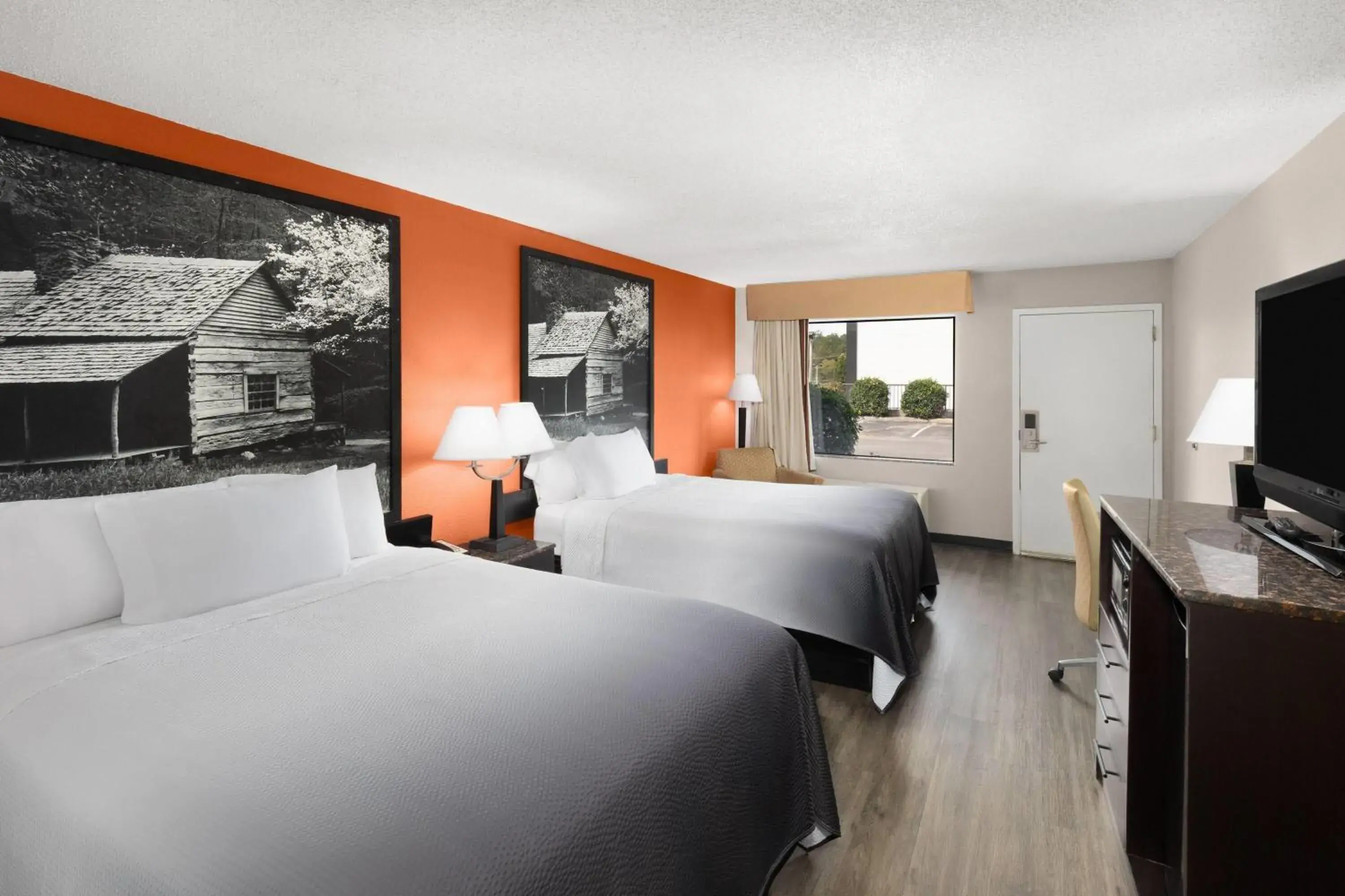 Photo of the whole room, Bed in Super 8 by Wyndham Bulls Gap Greeneville Area Photo of the whole room, Bed in Super 8 by Wyndham Bulls Gap Greeneville Area