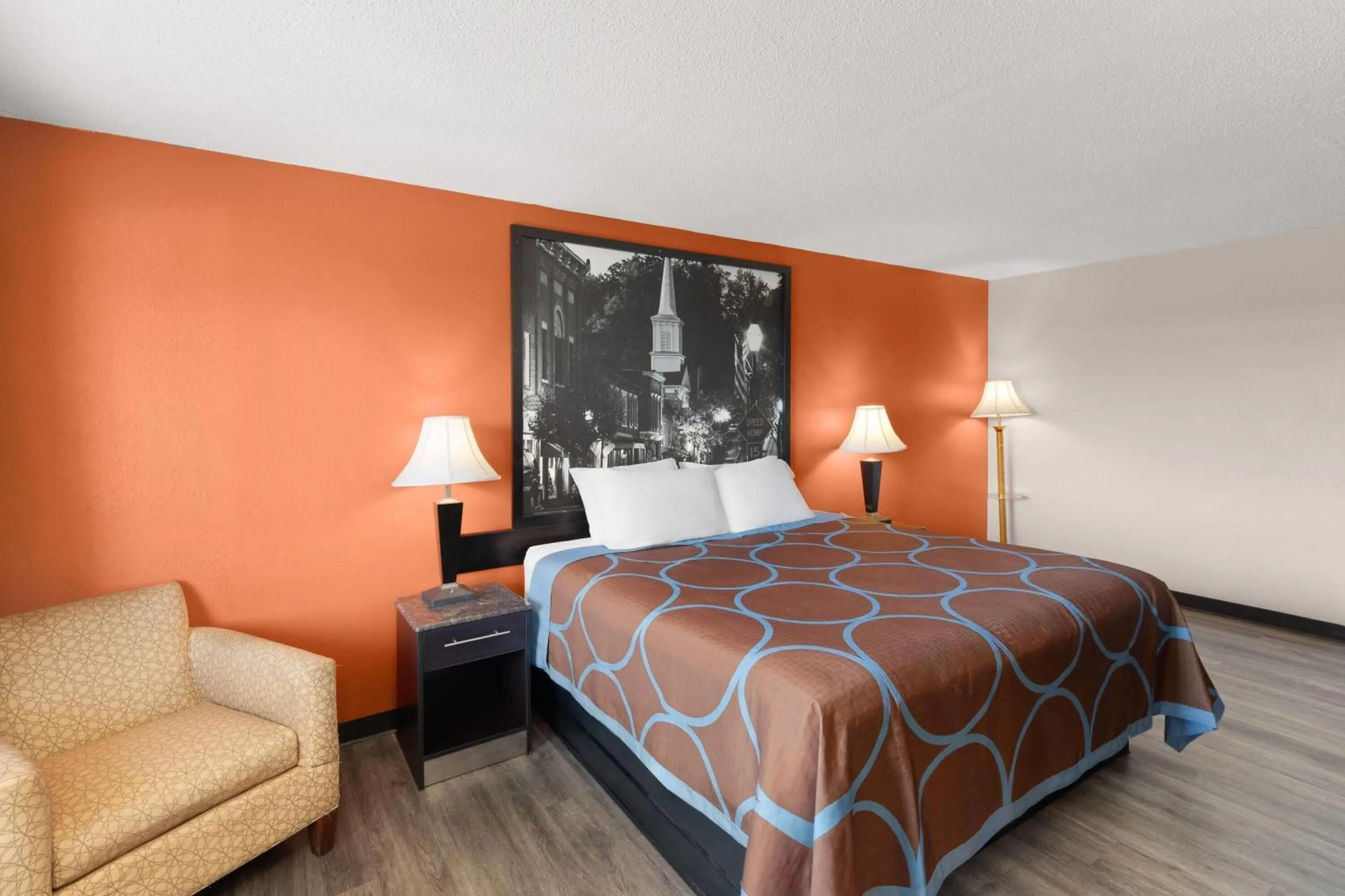 Photo of the whole room, Bed in Super 8 by Wyndham Bulls Gap Greeneville Area